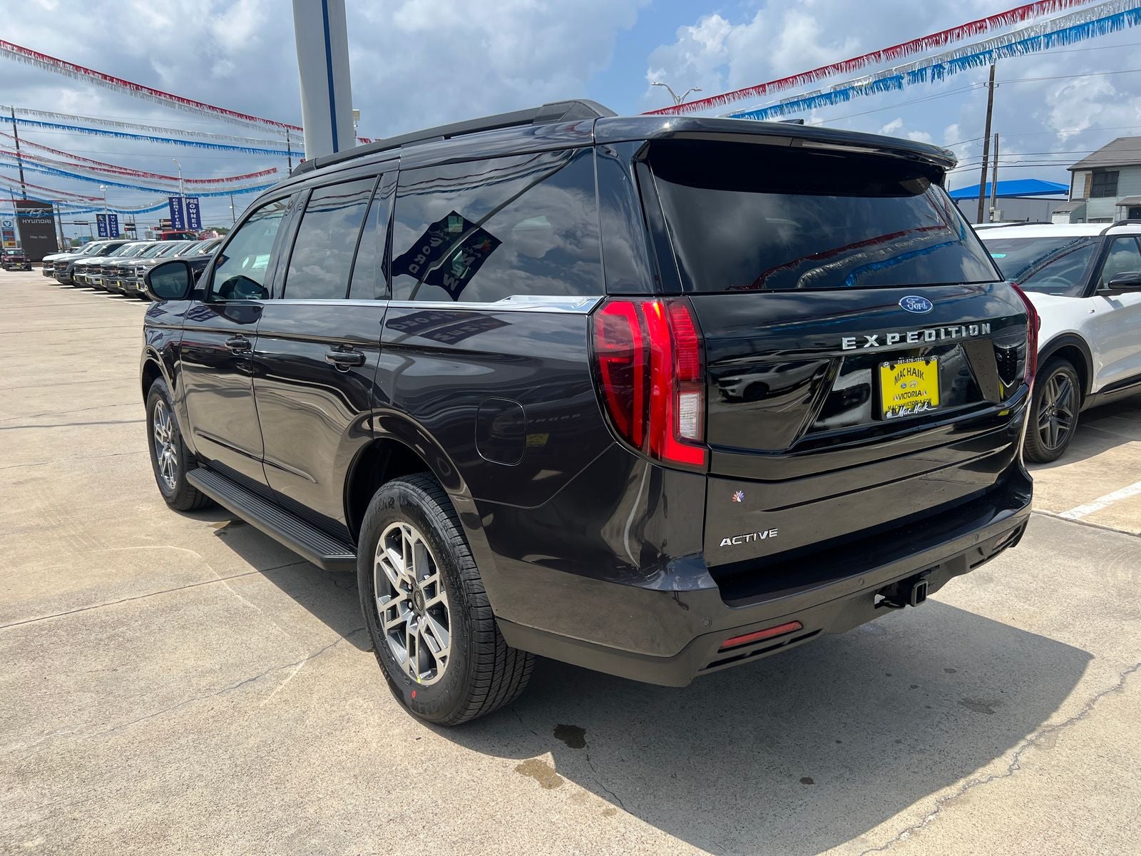 2026 Ford Expedition Active