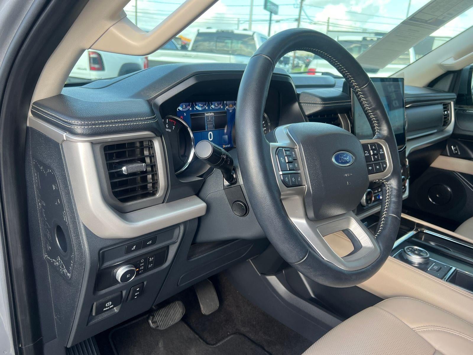 2022 Ford Expedition XLT