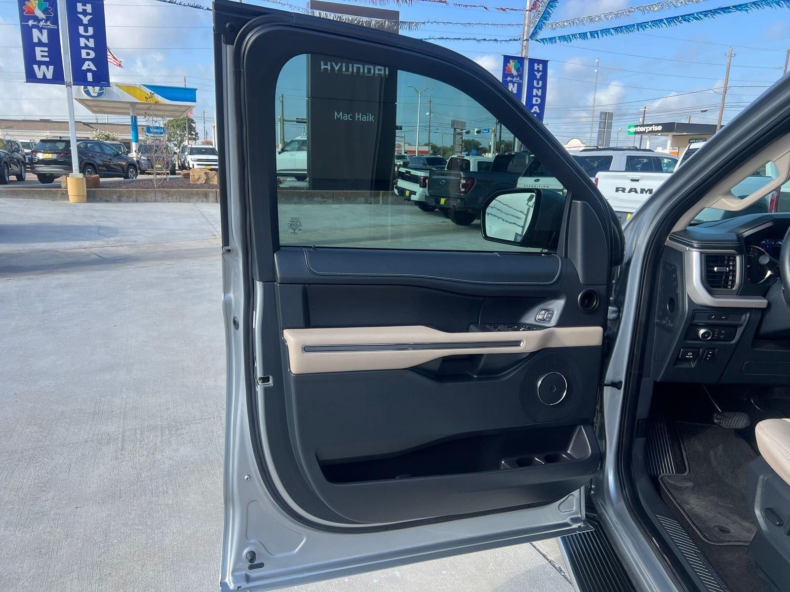 2022 Ford Expedition XLT