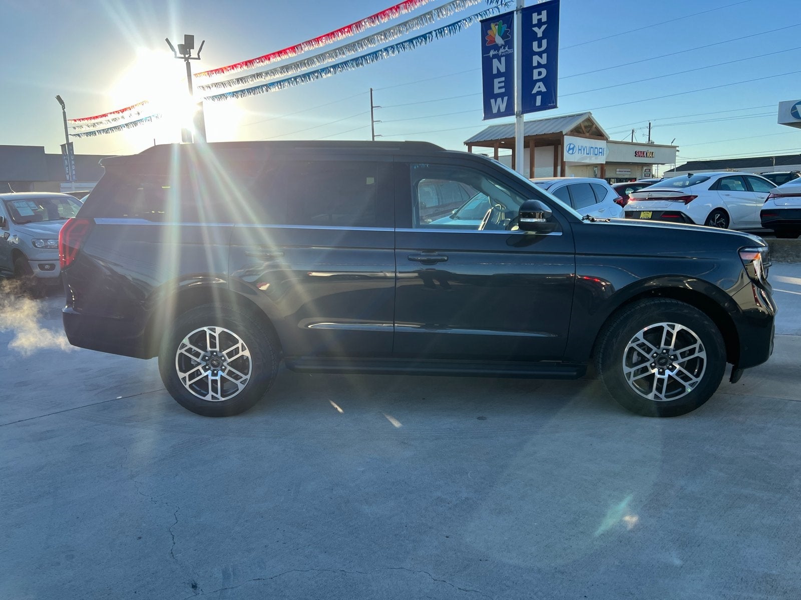 2025 Ford Expedition Active