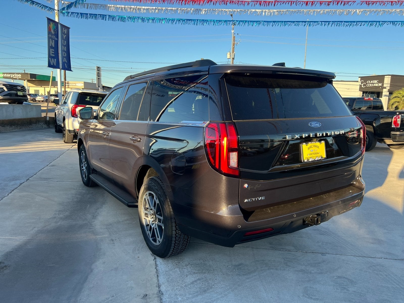 2025 Ford Expedition Active