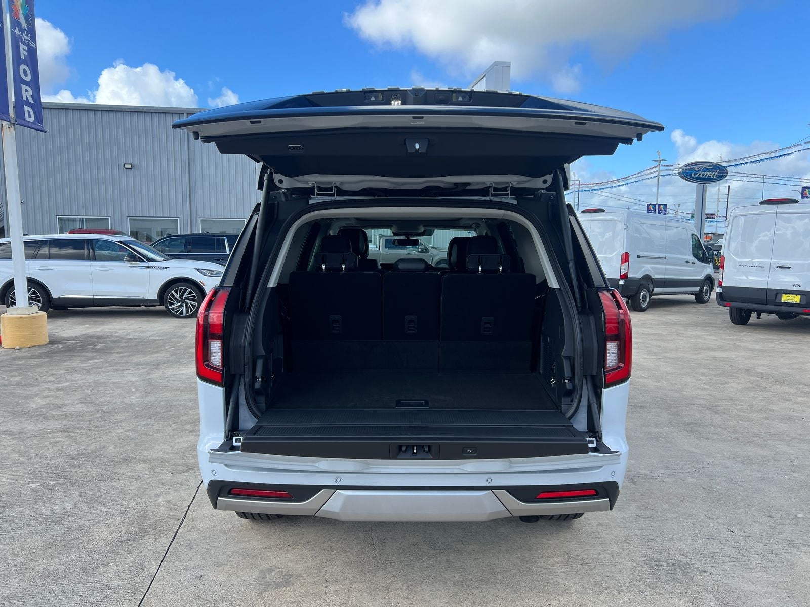 2026 Ford Expedition Platinum