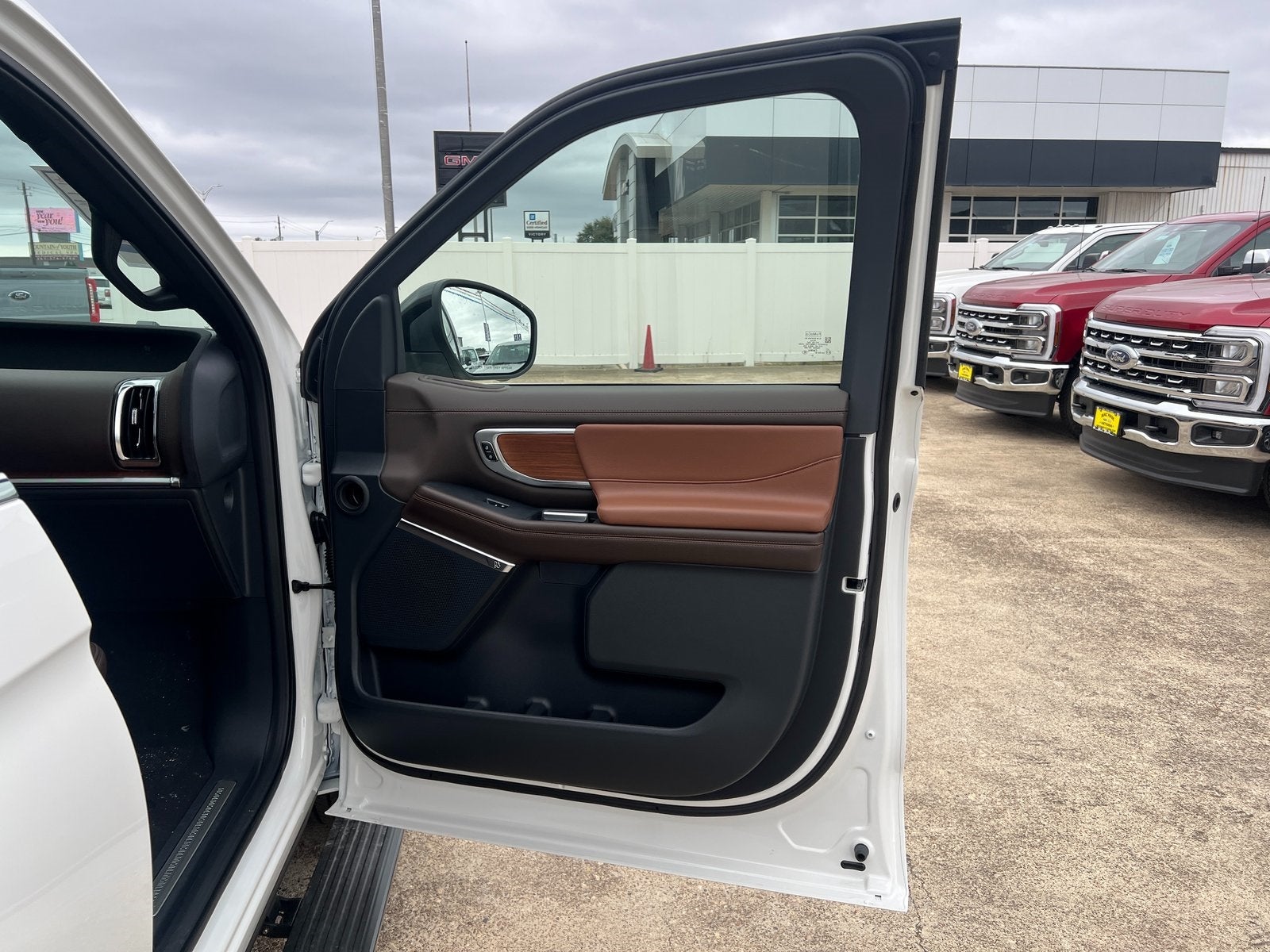 2026 Ford Expedition King Ranch