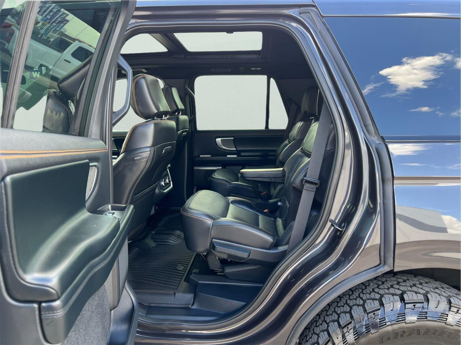 2025 Ford Expedition Tremor