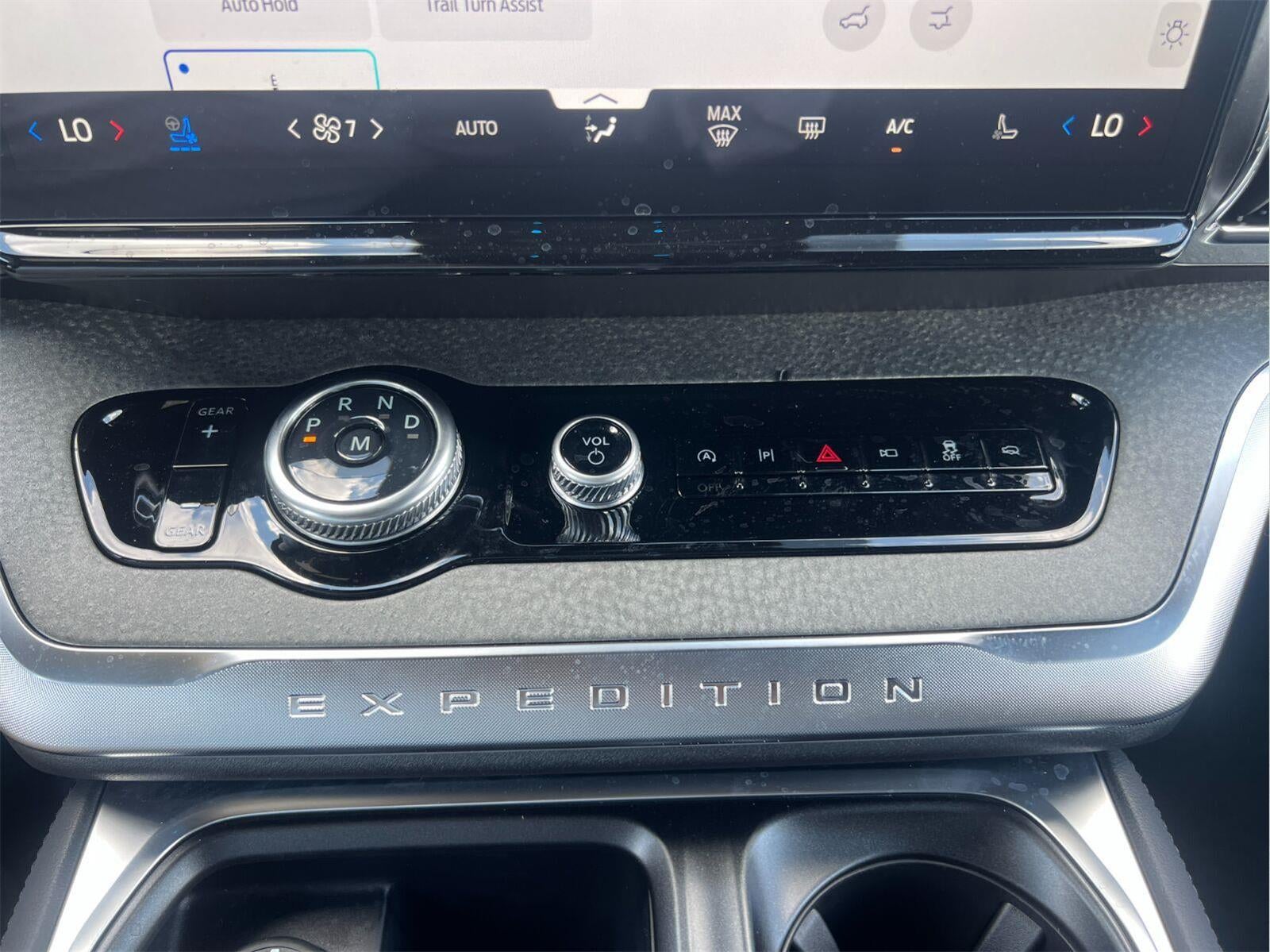 2027 Ford Expedition Tremor