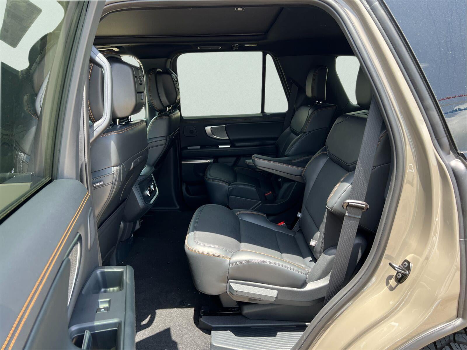 2027 Ford Expedition Tremor