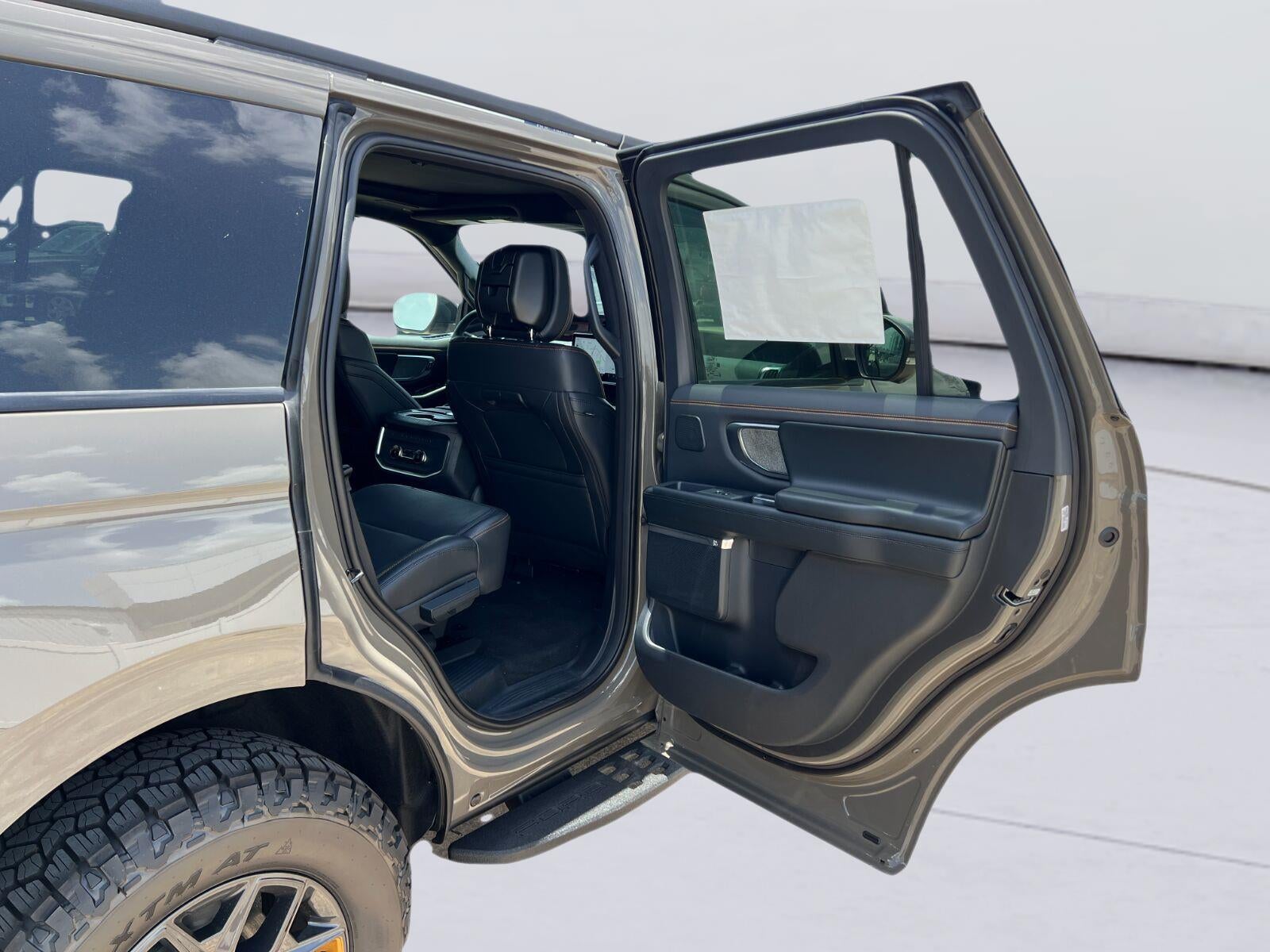 2027 Ford Expedition Tremor