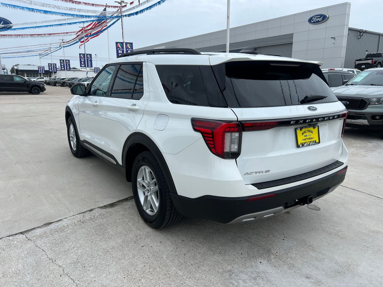 2025 Ford Explorer Active