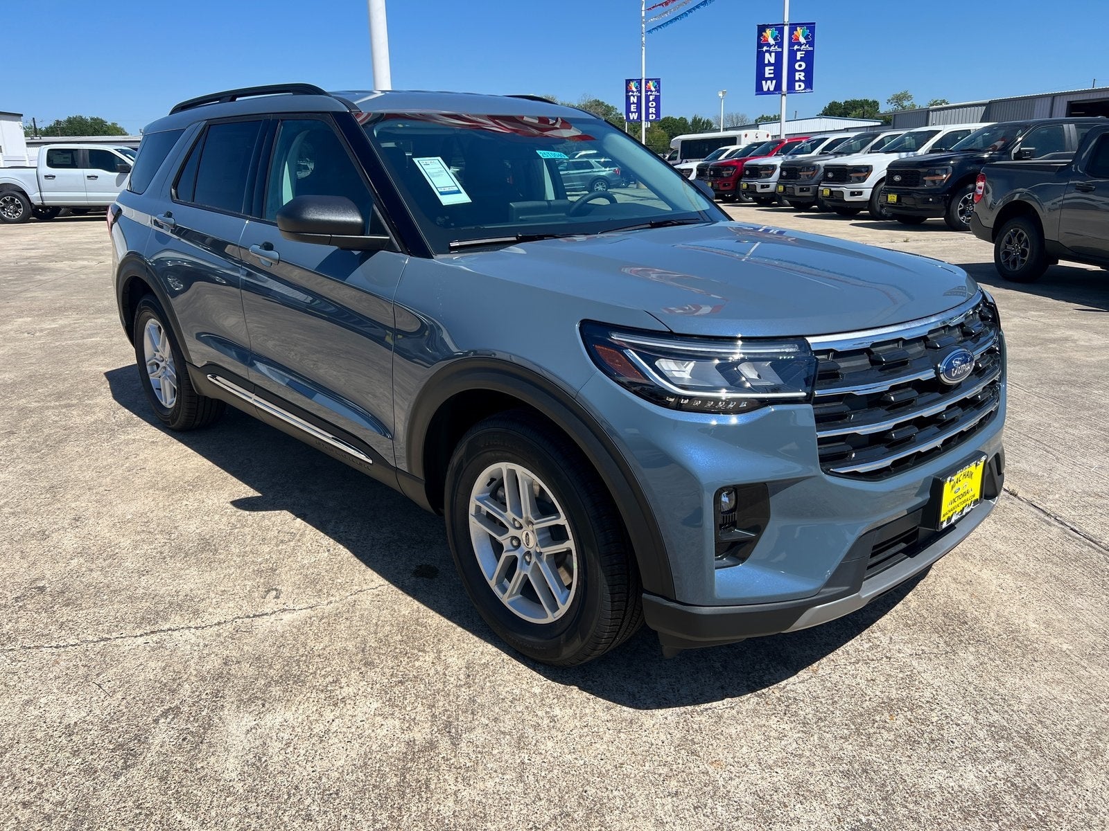 2025 Ford Explorer Active