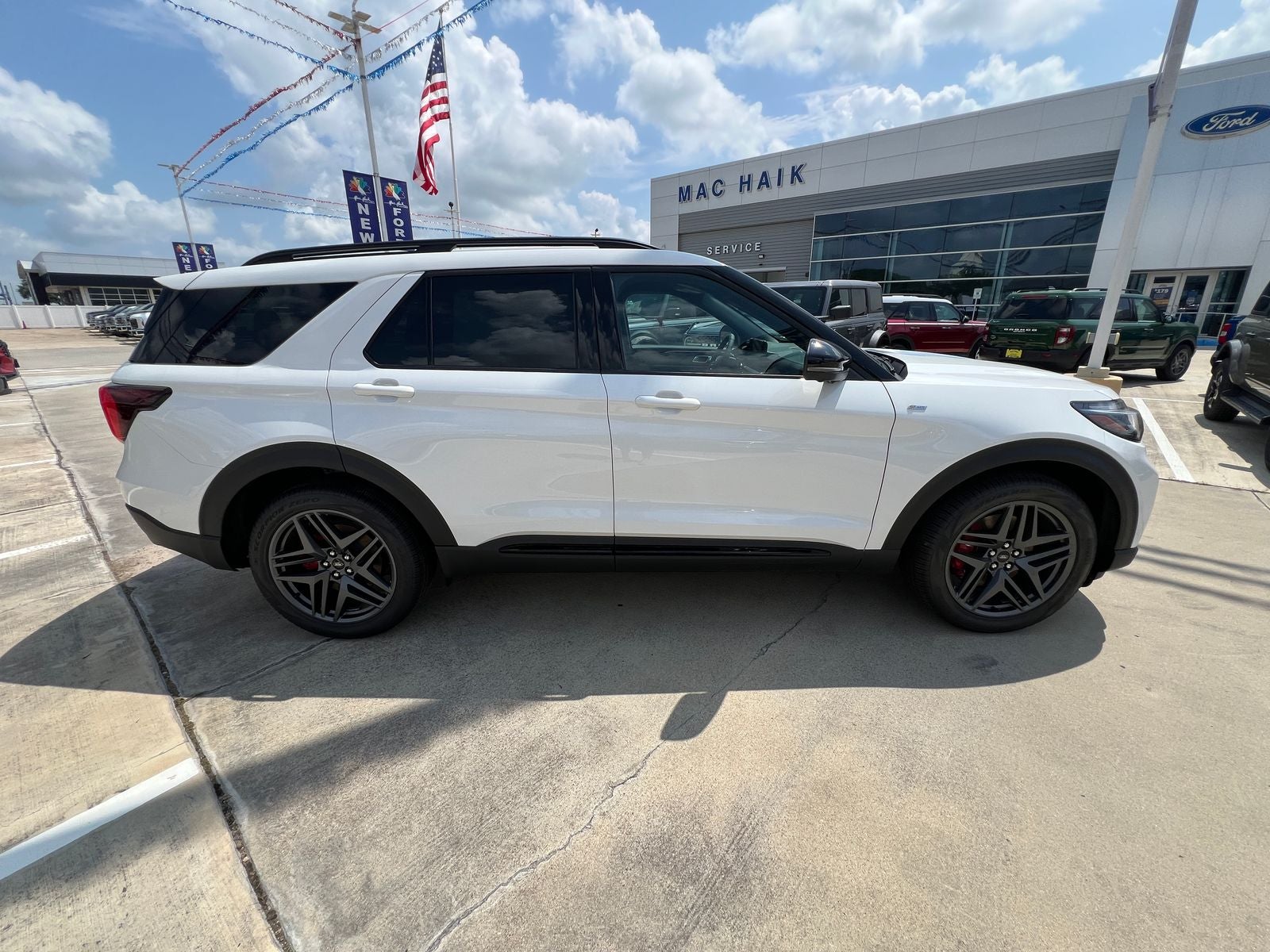 2026 Ford Explorer ST-Line
