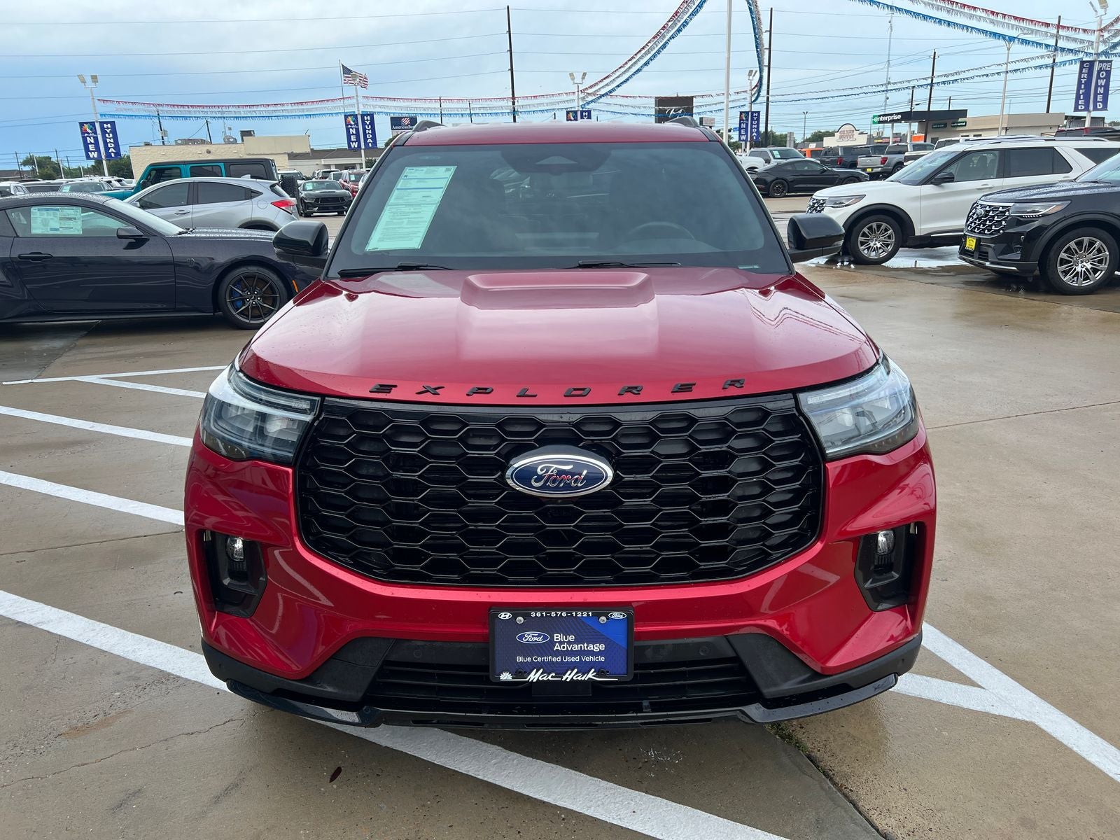 2025 Ford Explorer ST-Line