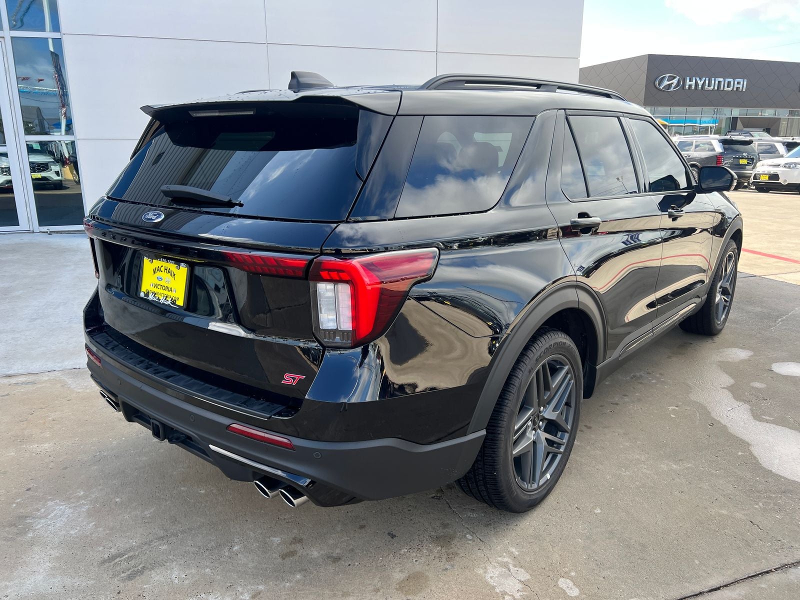 2025 Ford Explorer ST