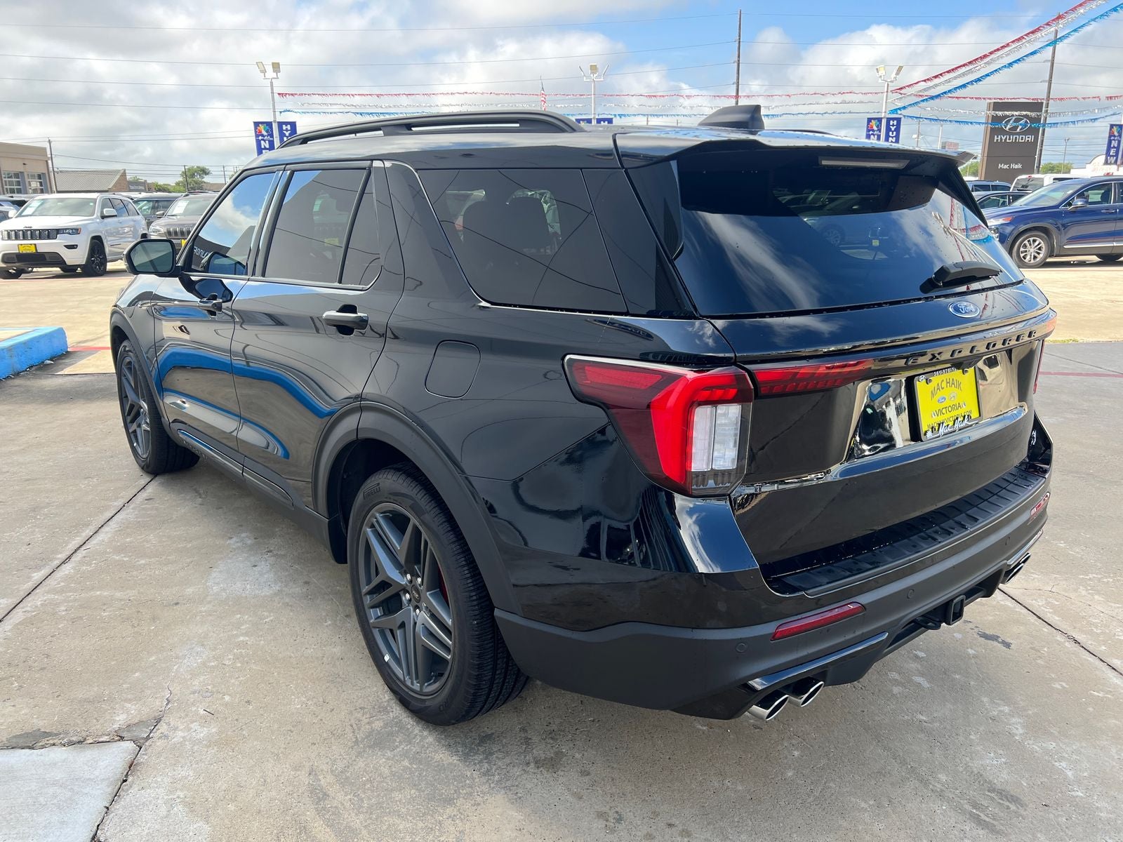 2025 Ford Explorer ST
