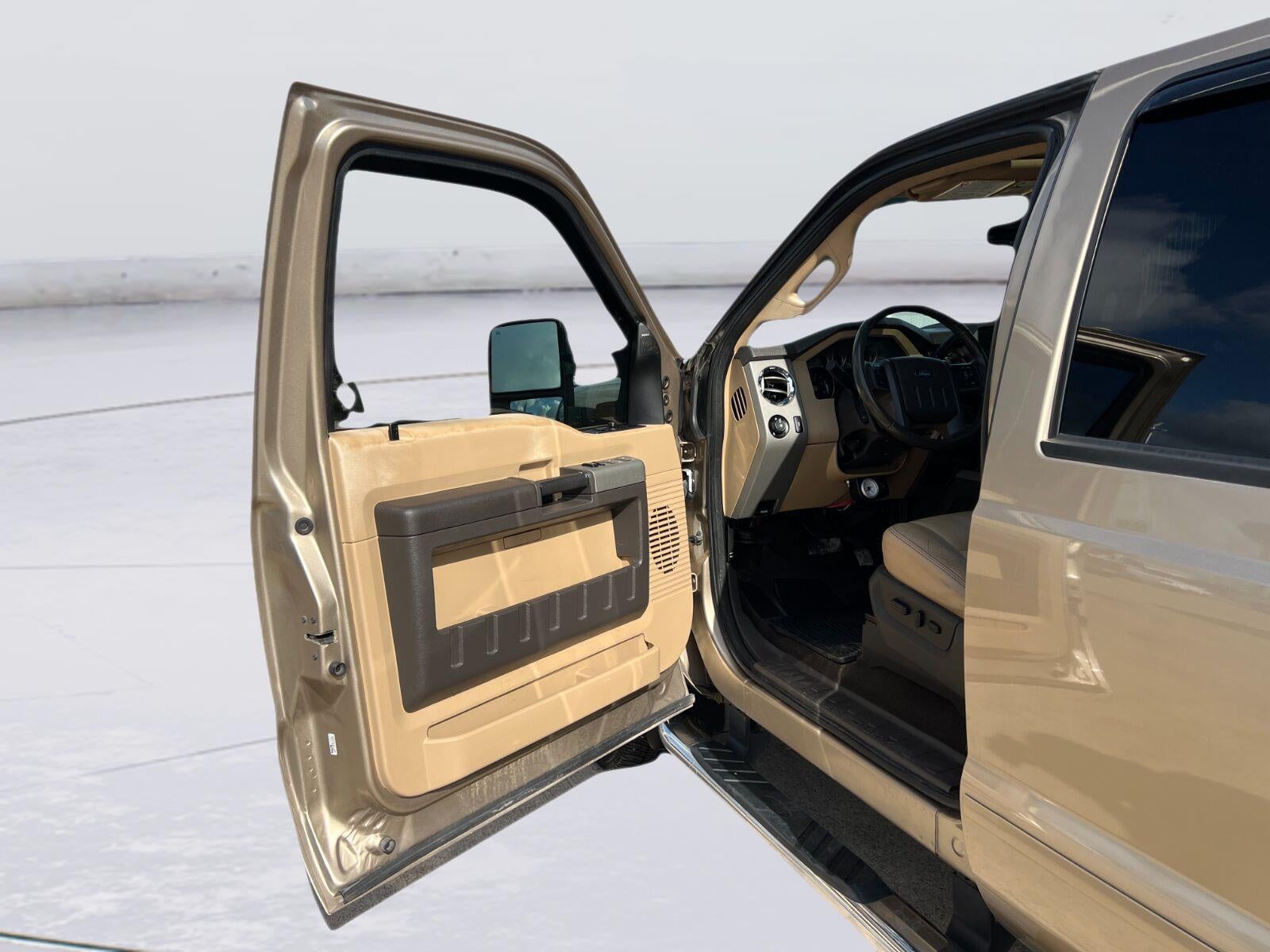 2014 Ford Super Duty F-250 Lariat