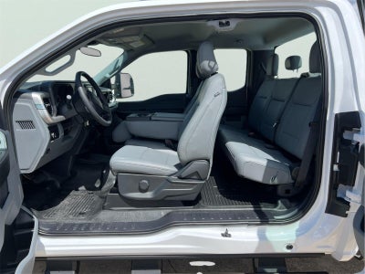 2027 Ford Super Duty F-250 SRW XL