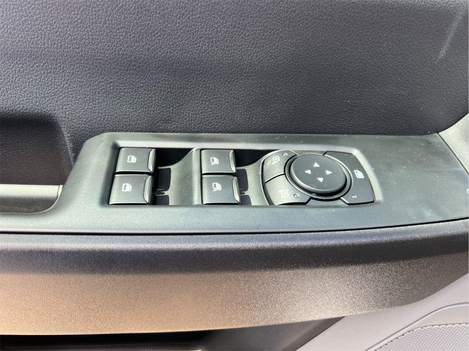 2027 Ford Super Duty F-250 SRW XL