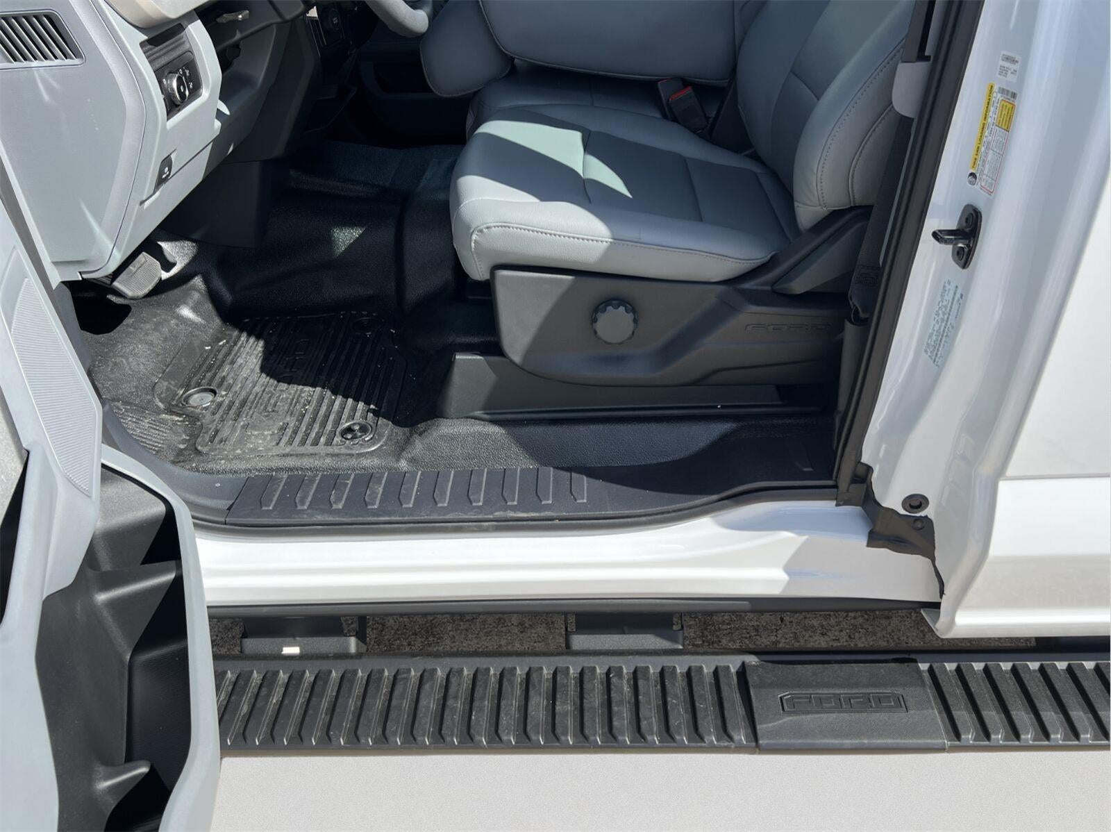 2027 Ford Super Duty F-250 SRW XL