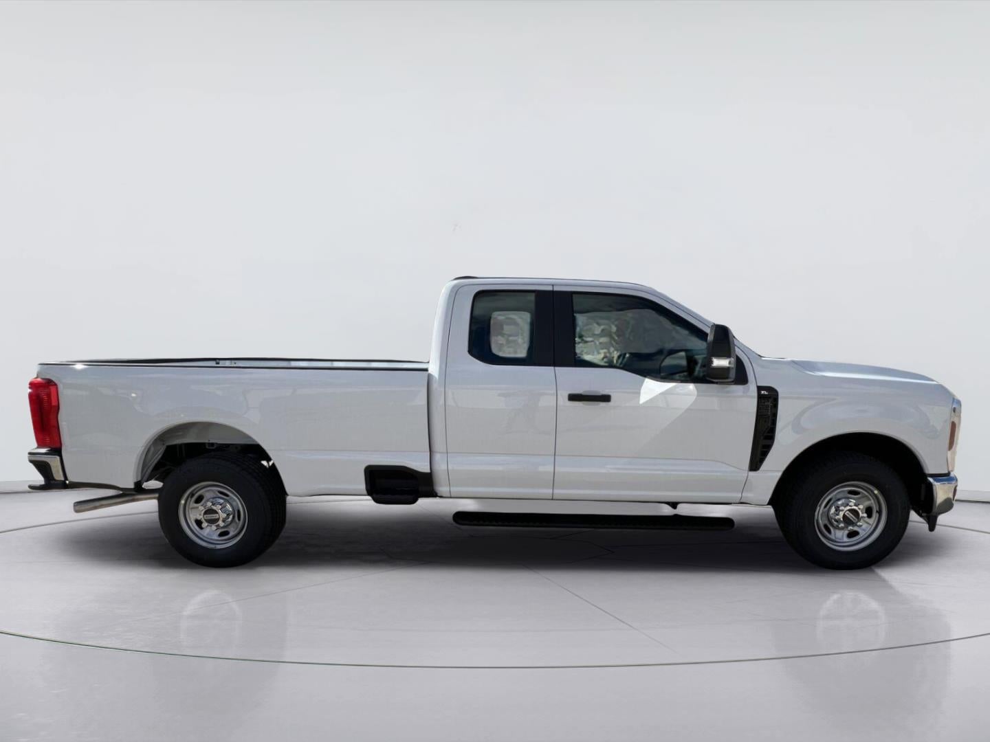 2027 Ford Super Duty F-250 SRW XL