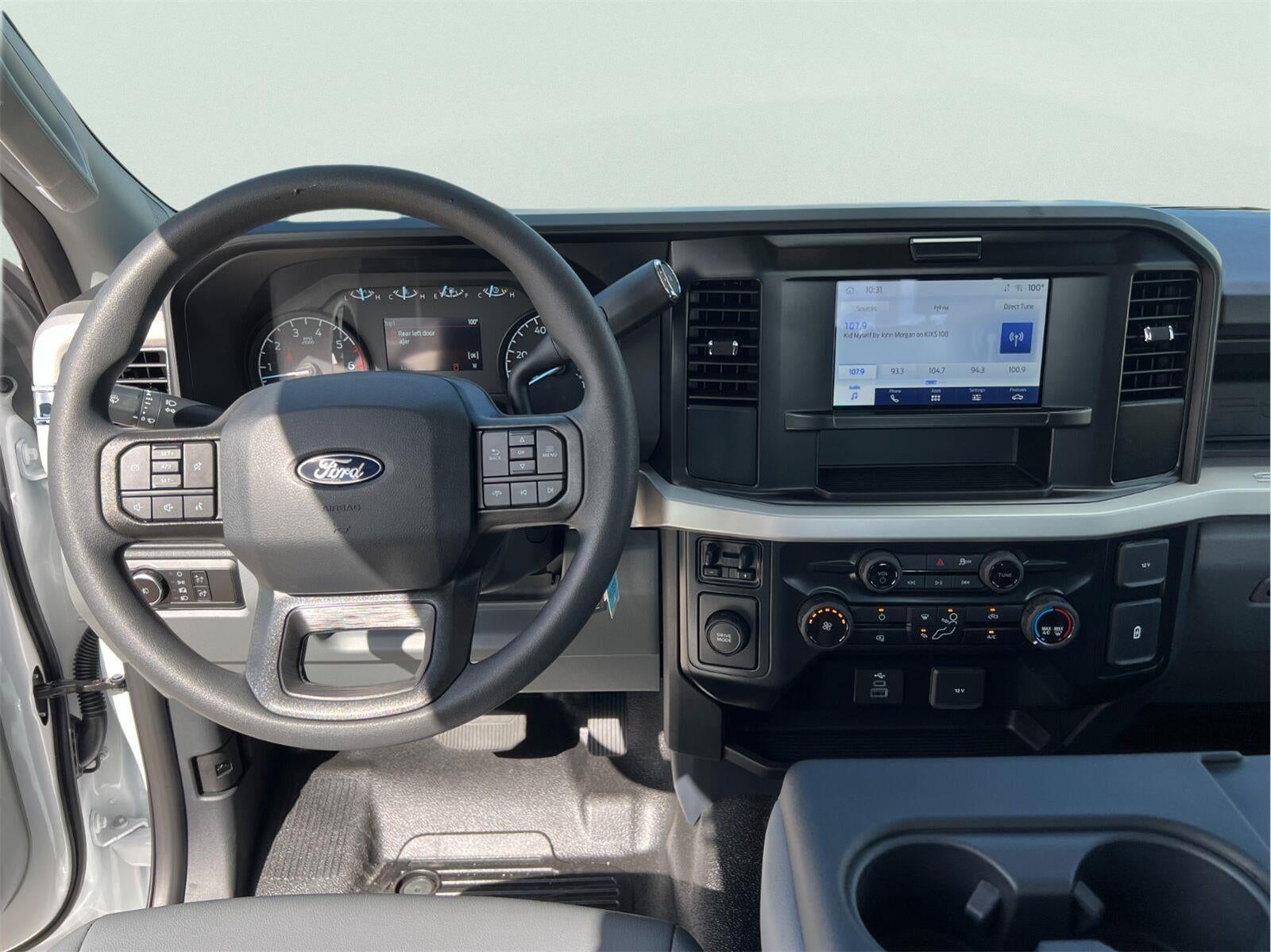 2027 Ford Super Duty F-250 SRW XL