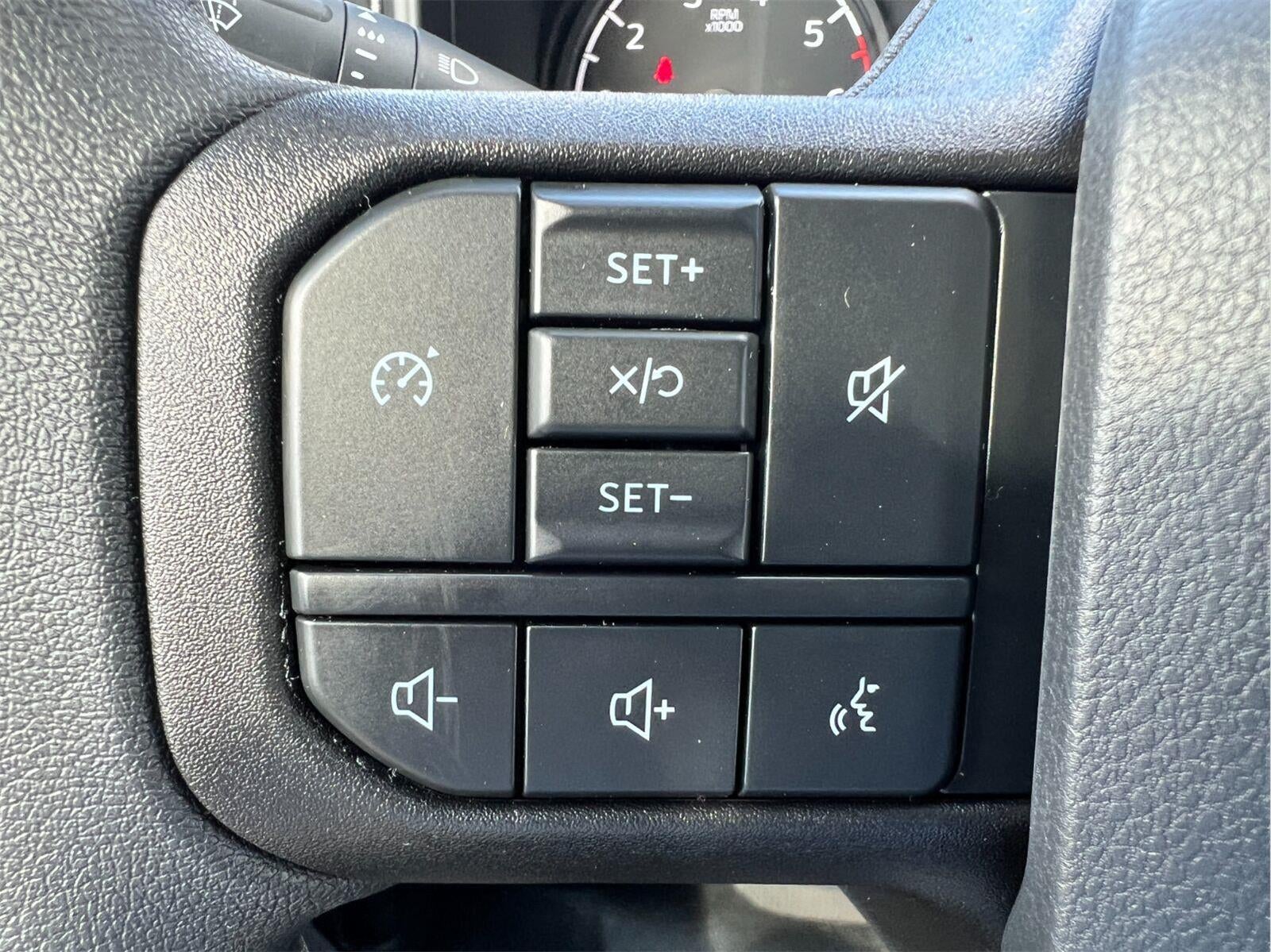 2027 Ford Super Duty F-250 SRW XL
