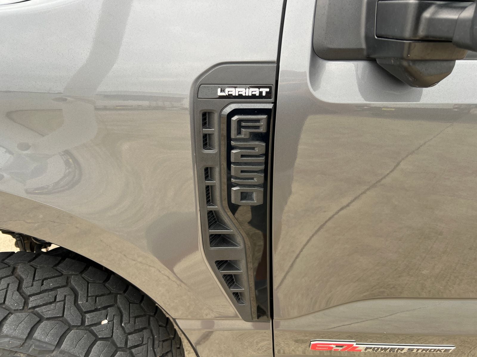 2023 Ford F-250SD Lariat