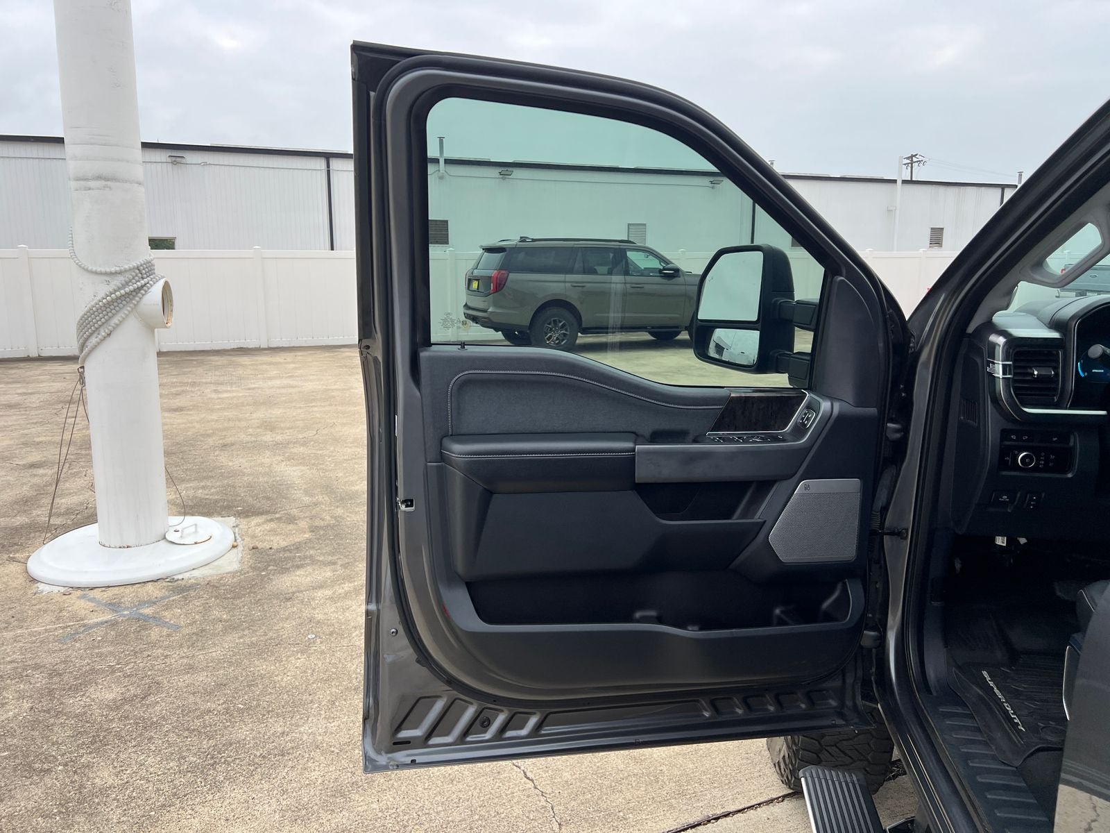 2023 Ford F-250SD Lariat