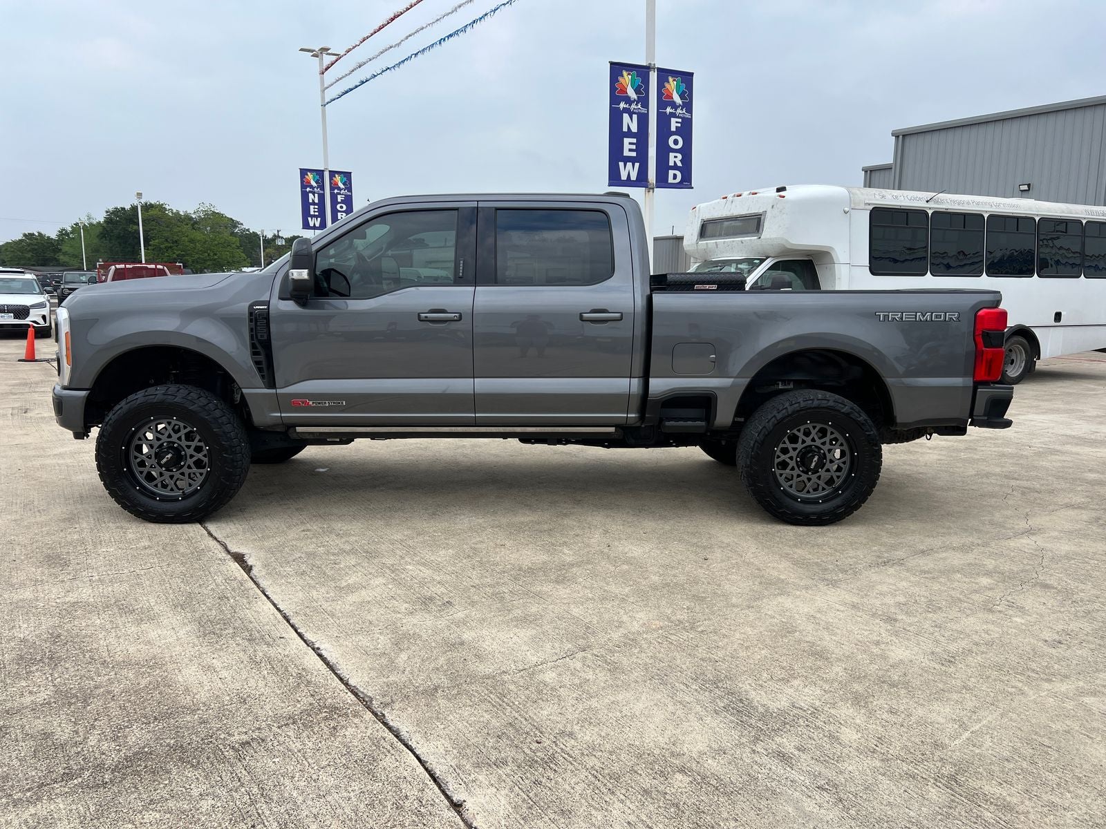 2023 Ford F-250SD Lariat