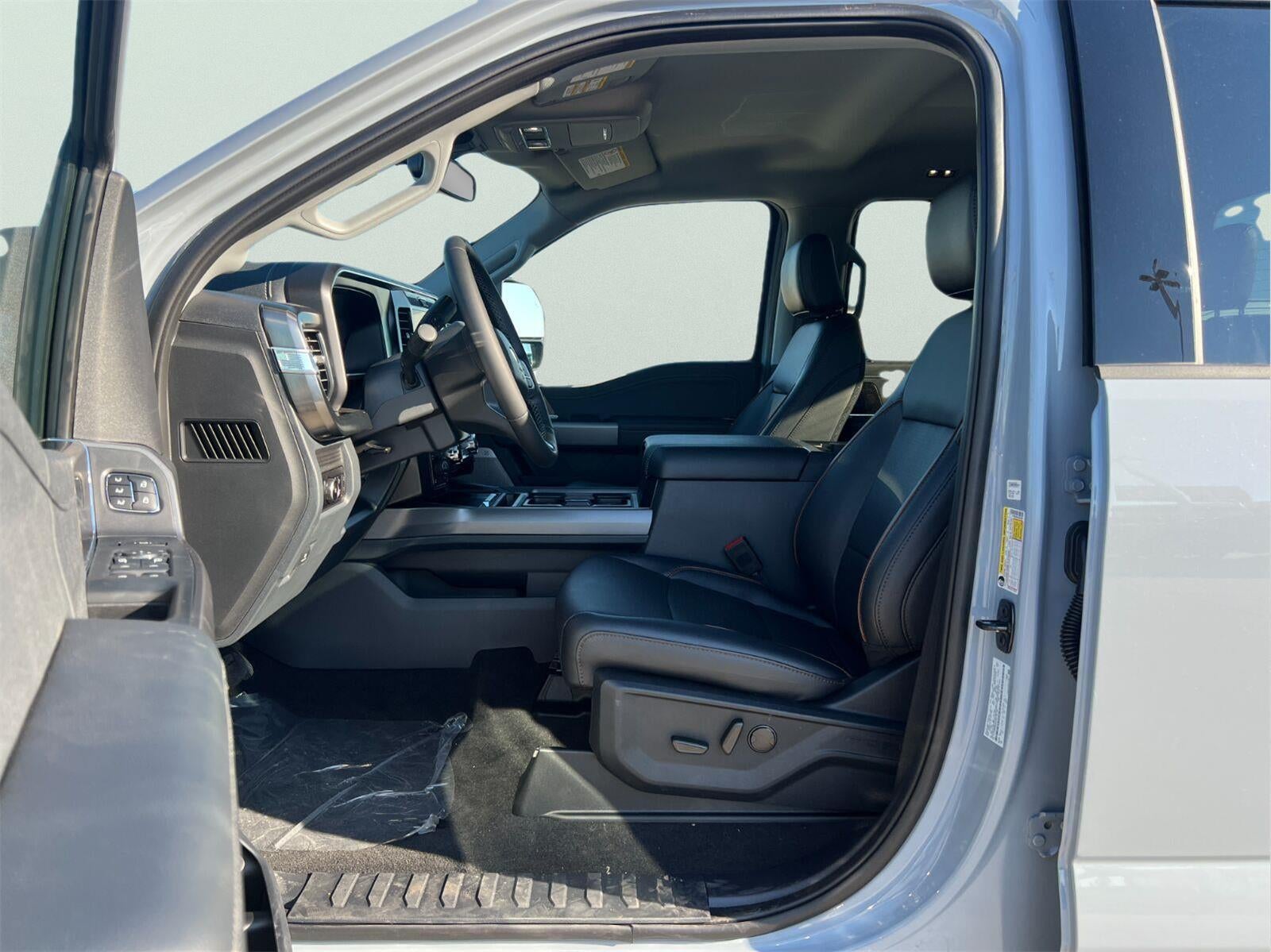 2027 Ford Super Duty F-250 Lariat