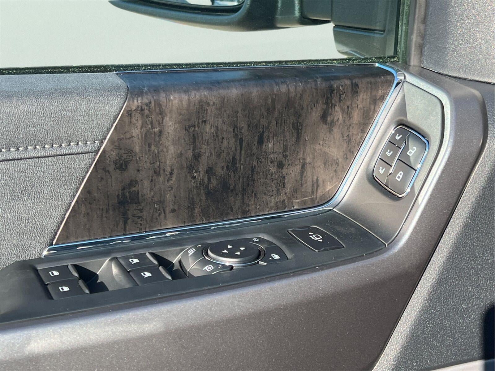 2027 Ford Super Duty F-250 Lariat