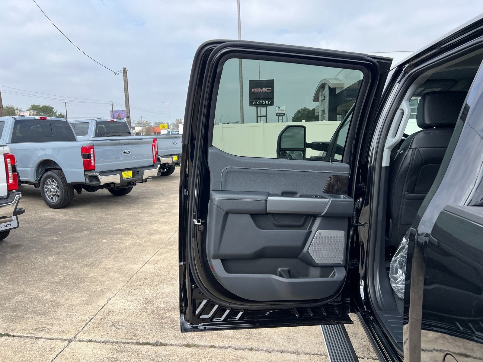 2026 Ford F-250SD Lariat