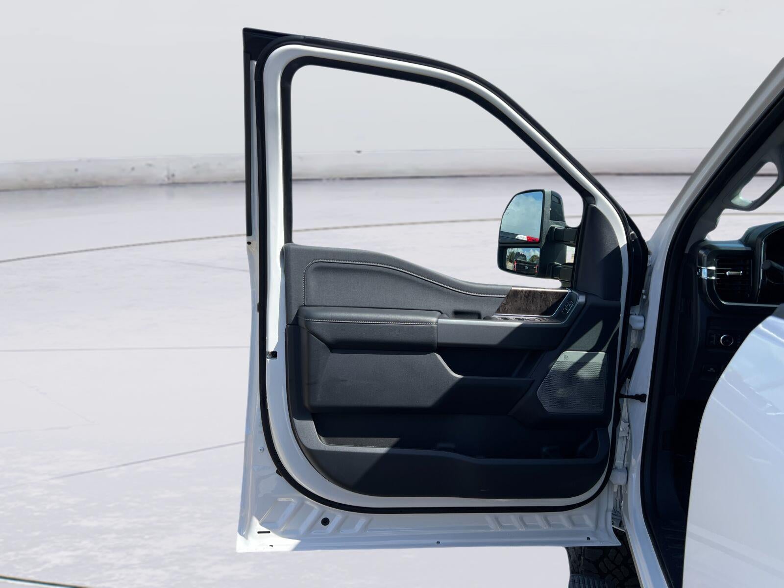 2026 Ford Super Duty F-250 Lariat