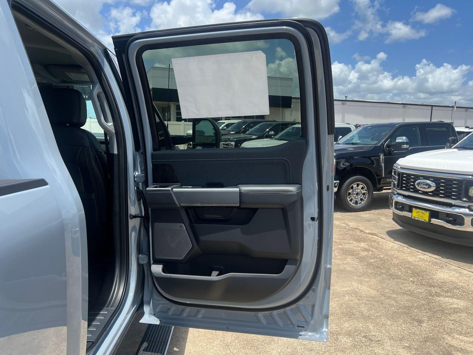 2026 Ford Super Duty F-250 Lariat