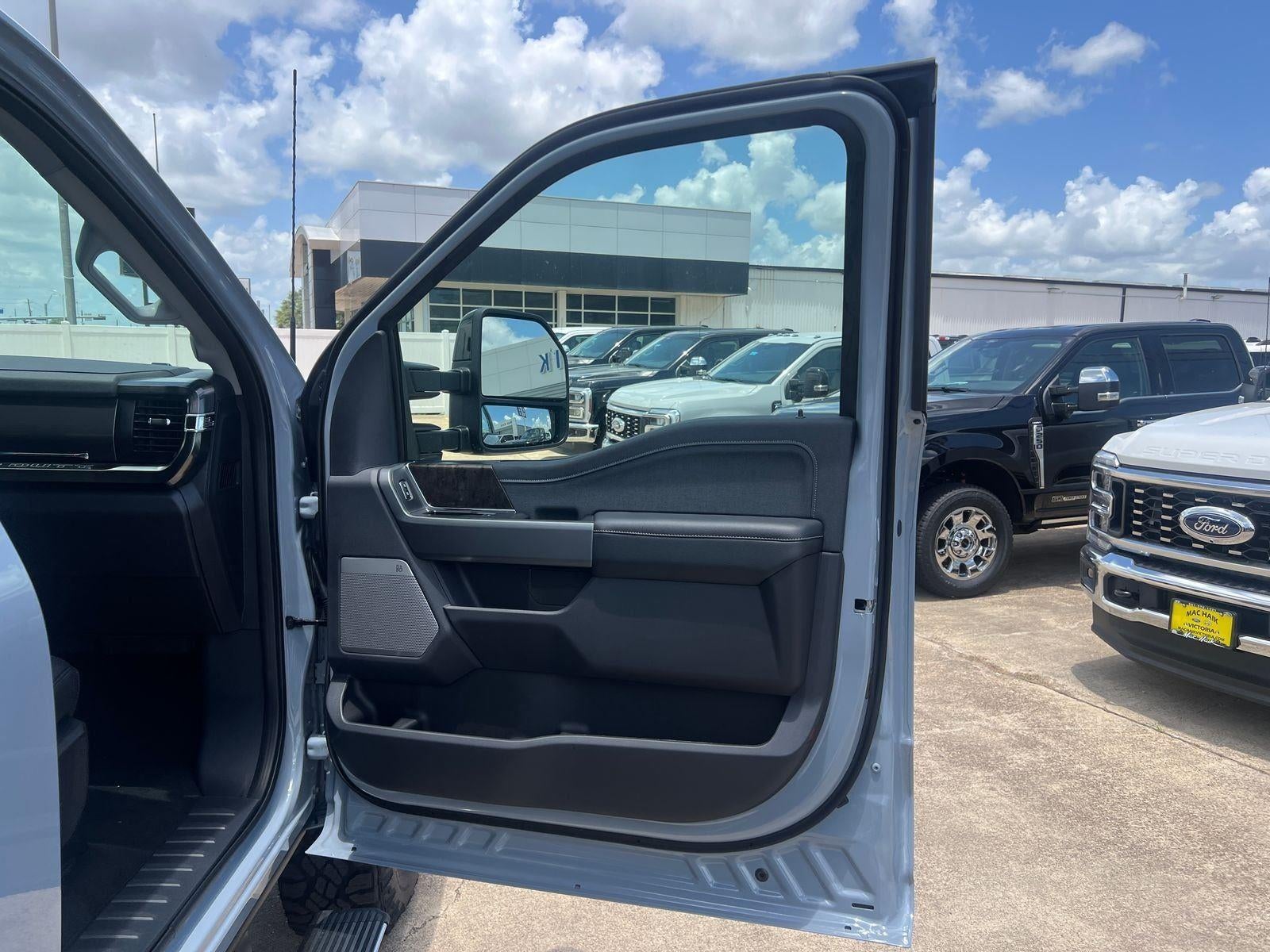 2026 Ford Super Duty F-250 Lariat