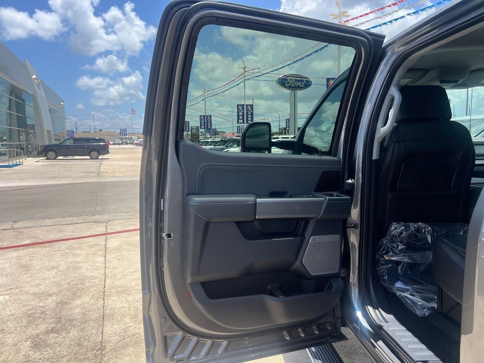 2026 Ford Super Duty F-250 Lariat
