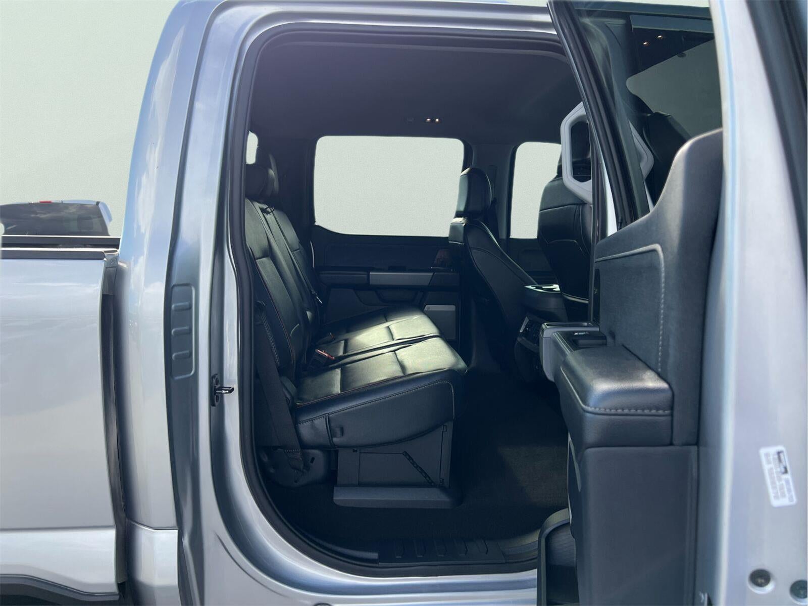 2024 Ford Super Duty F-250 SRW LARIAT