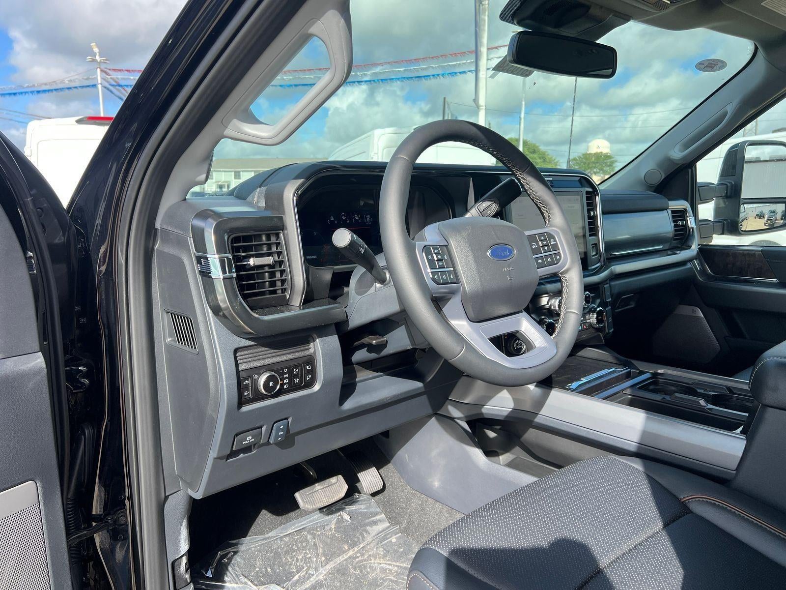 2026 Ford Super Duty F-250 Lariat