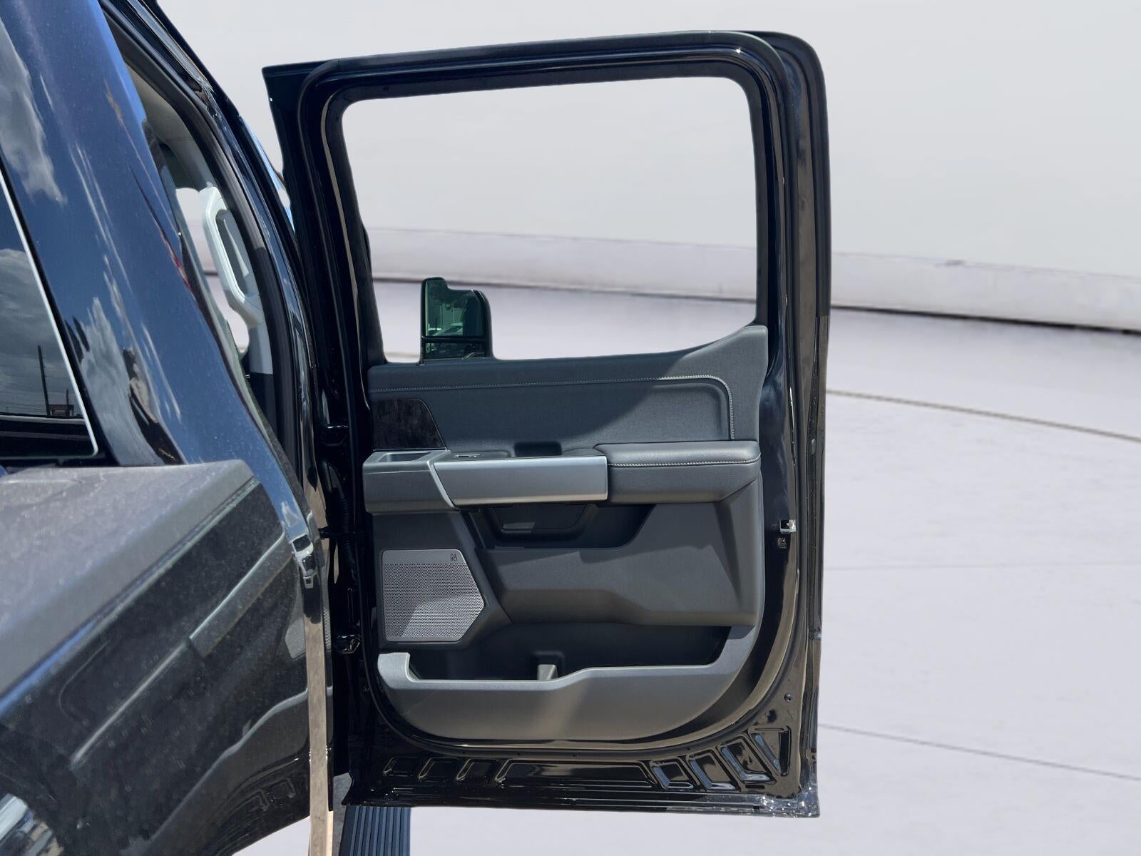 2026 Ford Super Duty F-250 Lariat