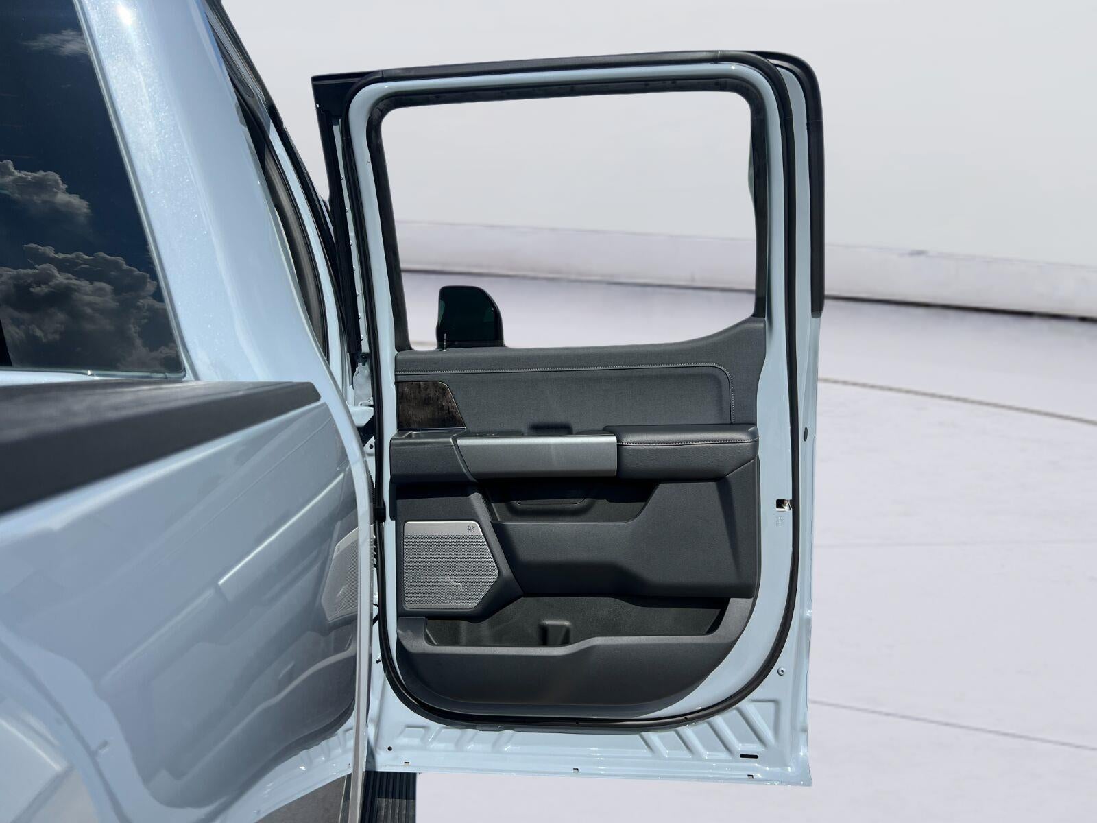 2026 Ford Super Duty F-250 Lariat