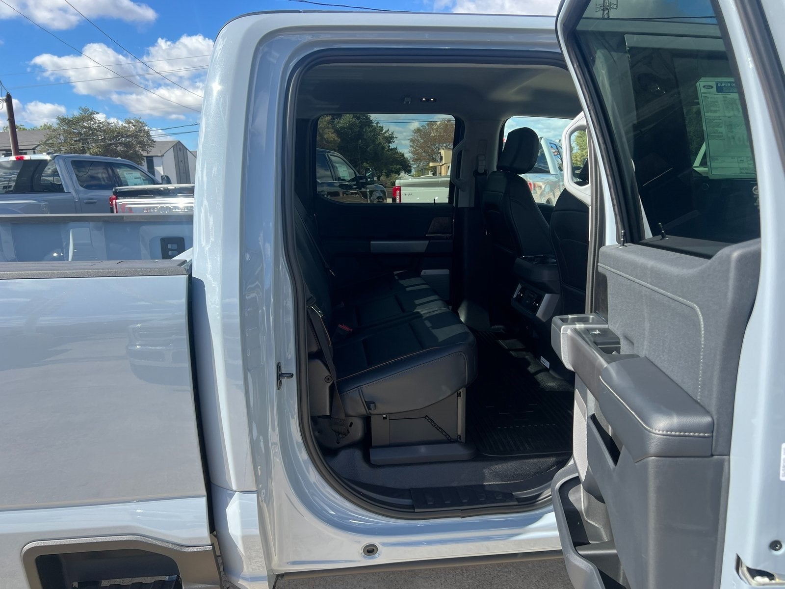 2026 Ford F-350SD Lariat