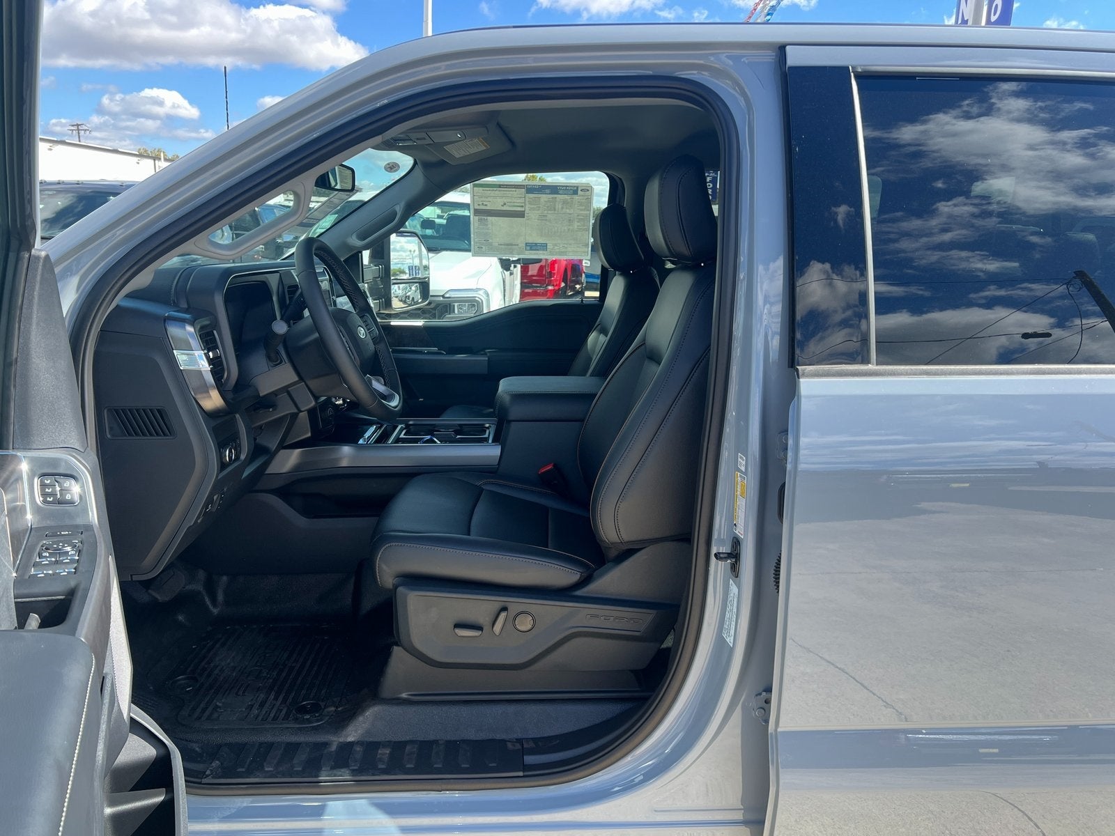 2026 Ford F-350SD Lariat