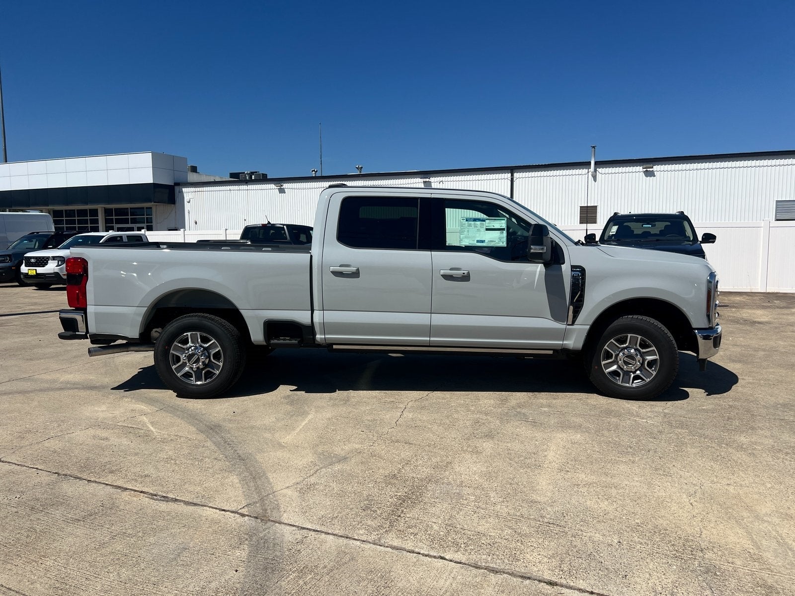 2026 Ford F-350SD Lariat