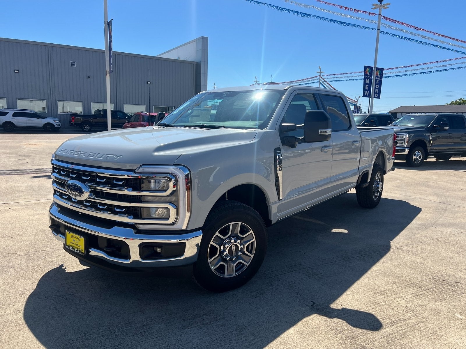 2026 Ford F-350SD Lariat