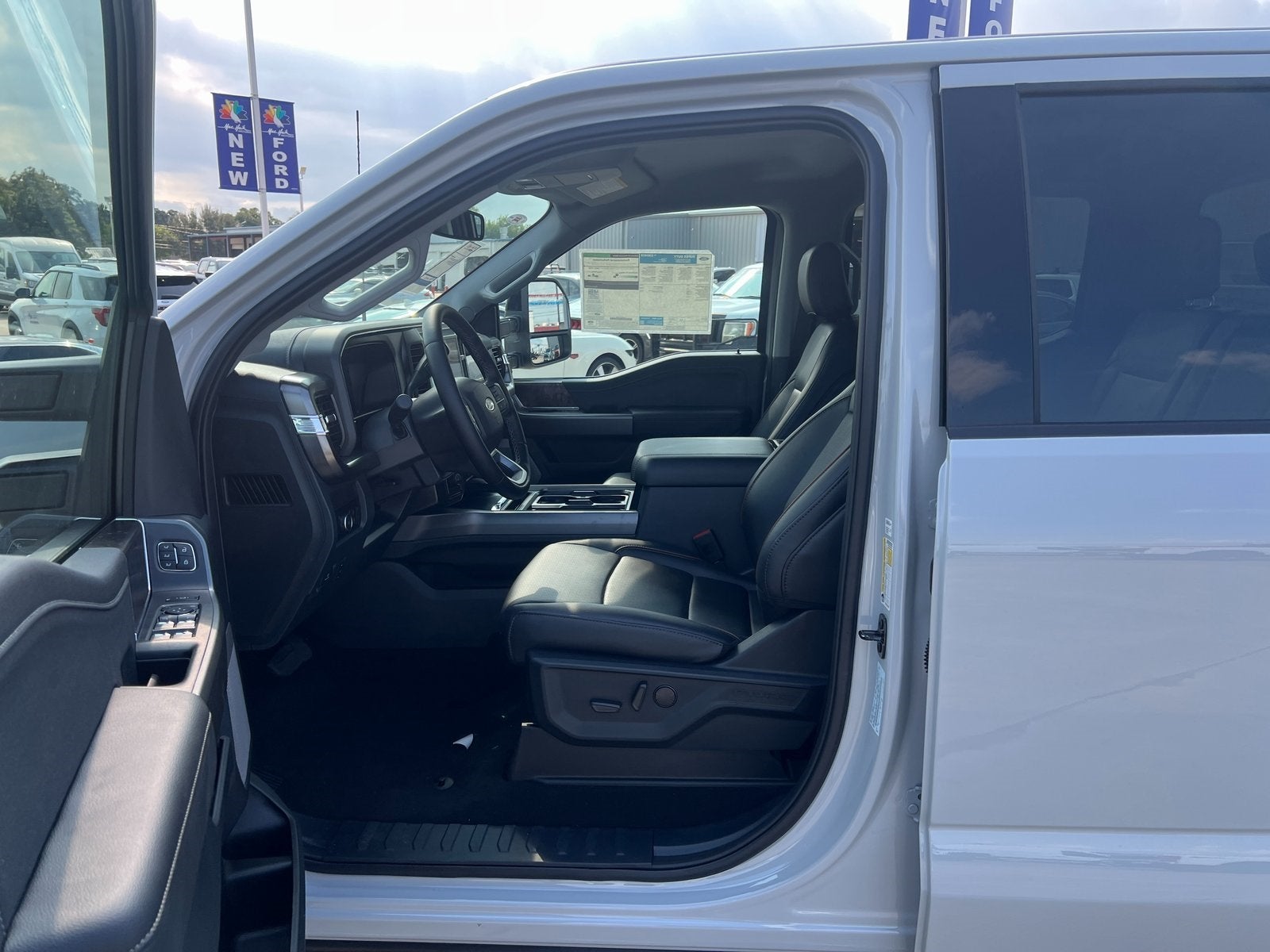 2026 Ford F-350SD Lariat