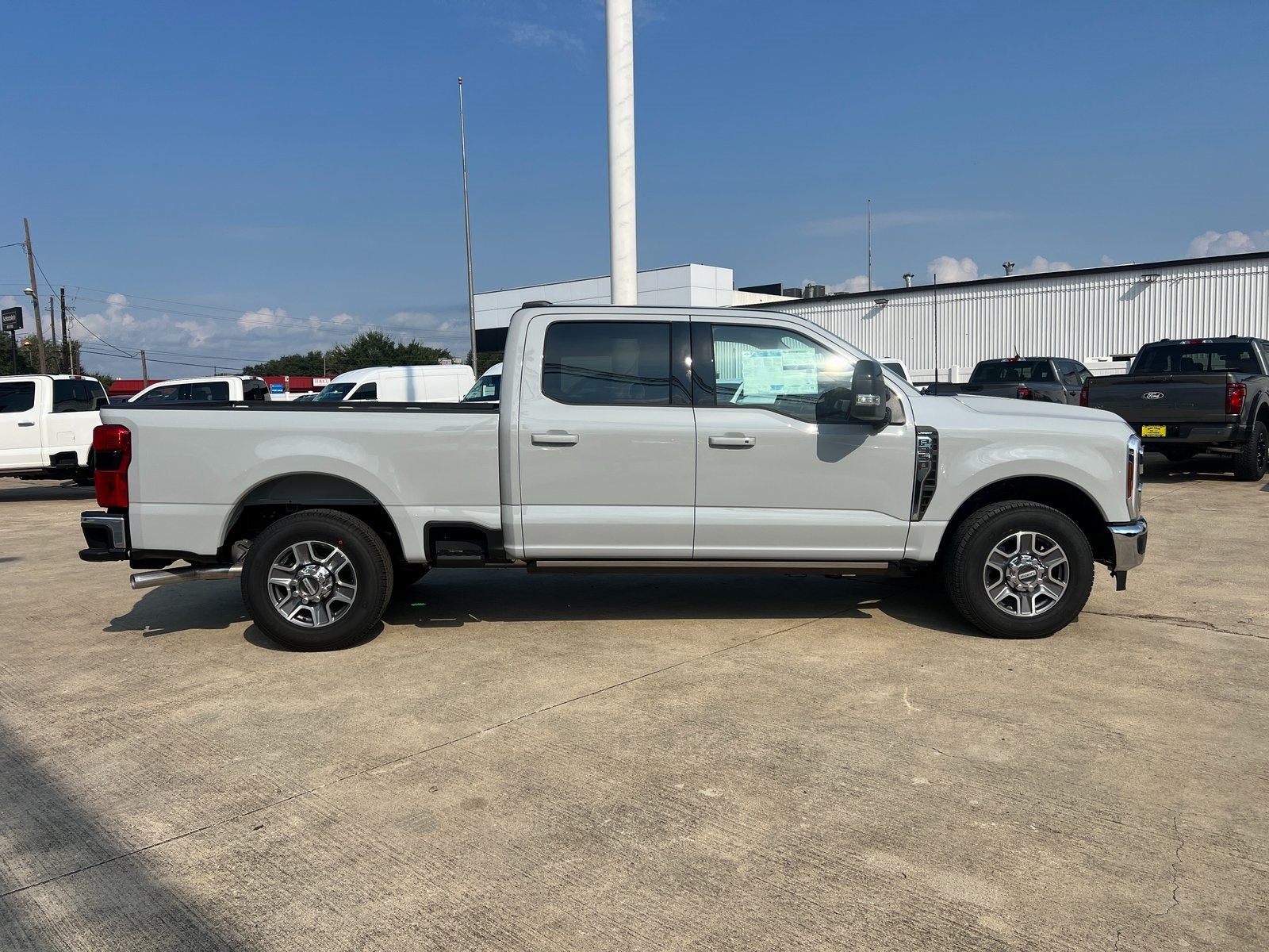 2026 Ford F-350SD Lariat