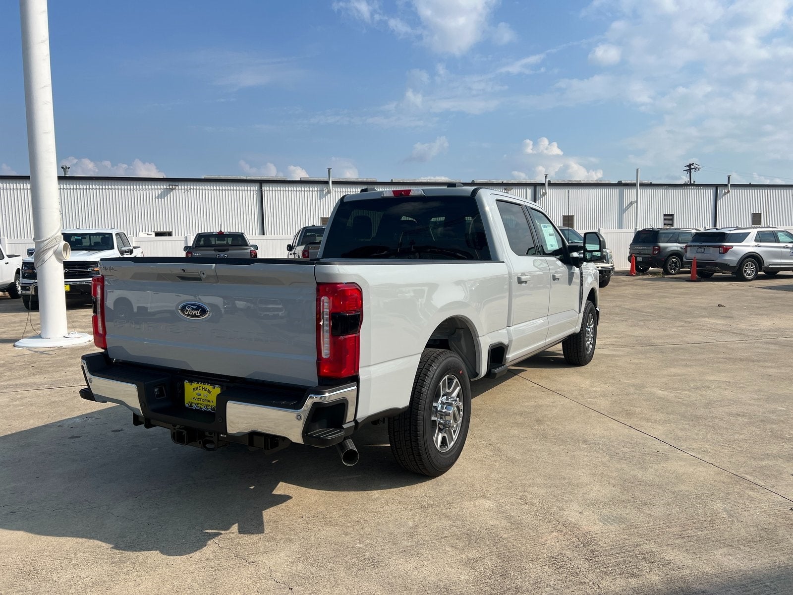 2026 Ford F-350SD Lariat