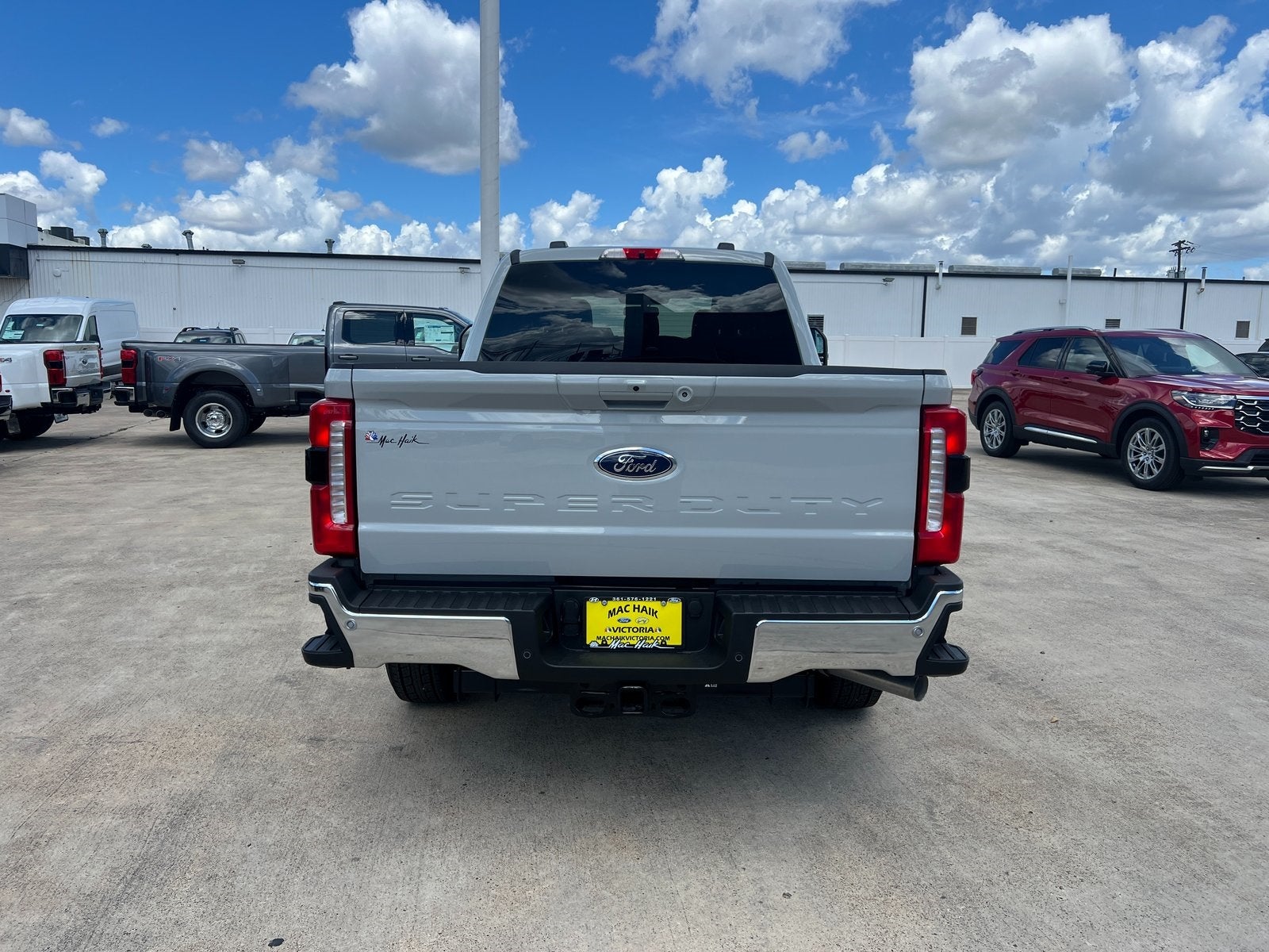 2026 Ford F-350SD Lariat