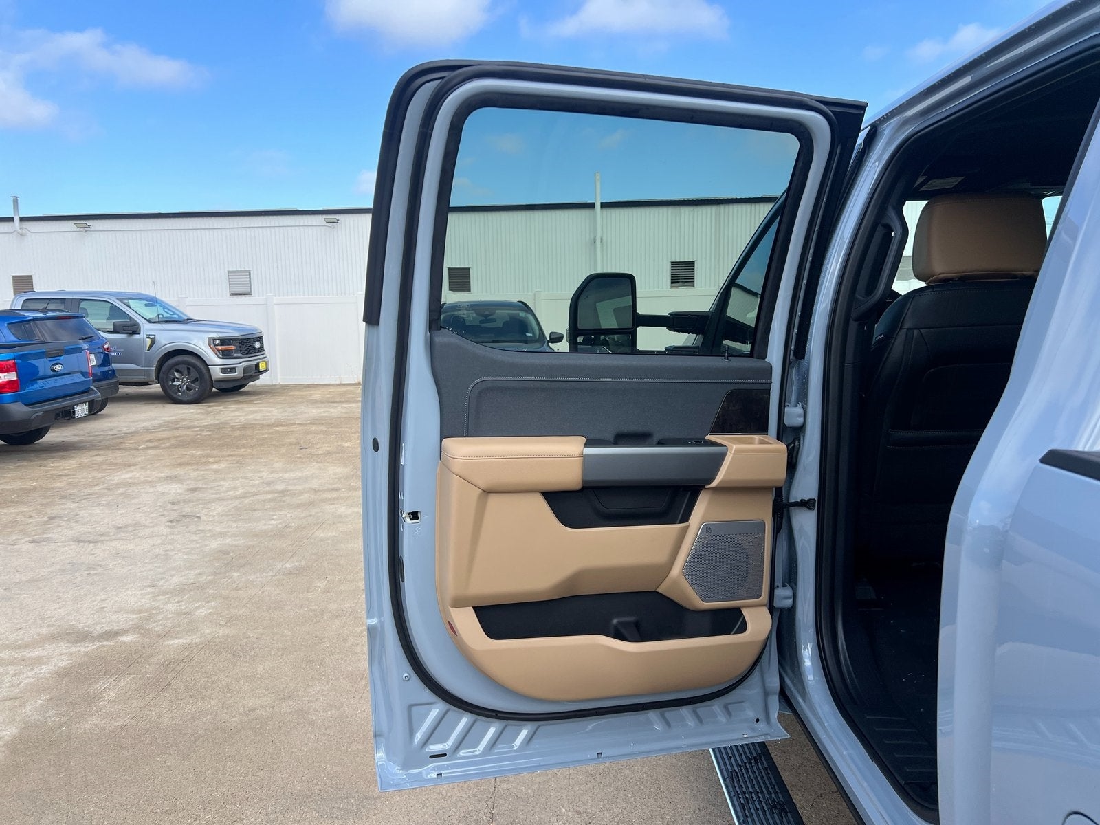 2026 Ford F-350SD Lariat