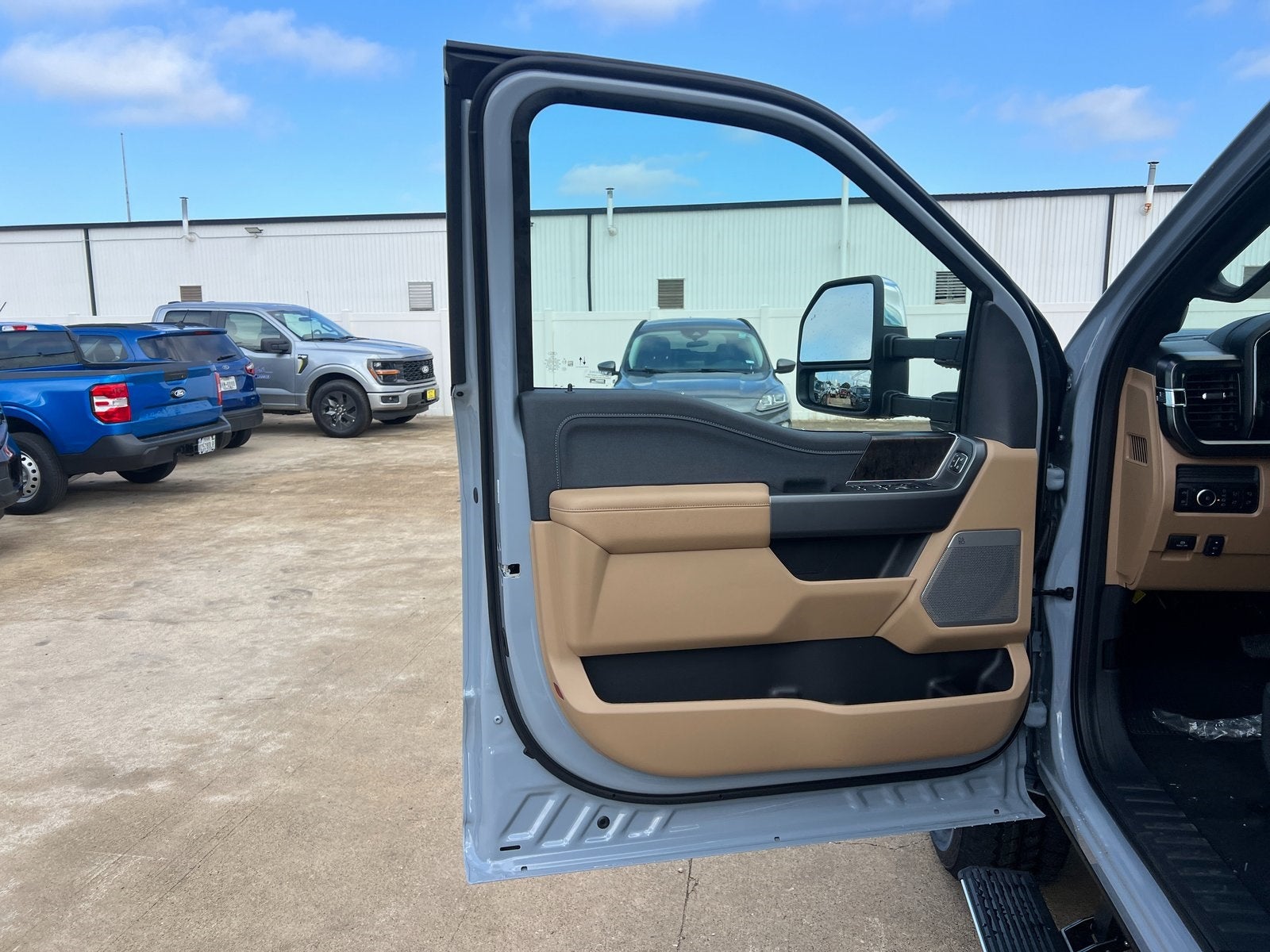 2026 Ford F-350SD Lariat