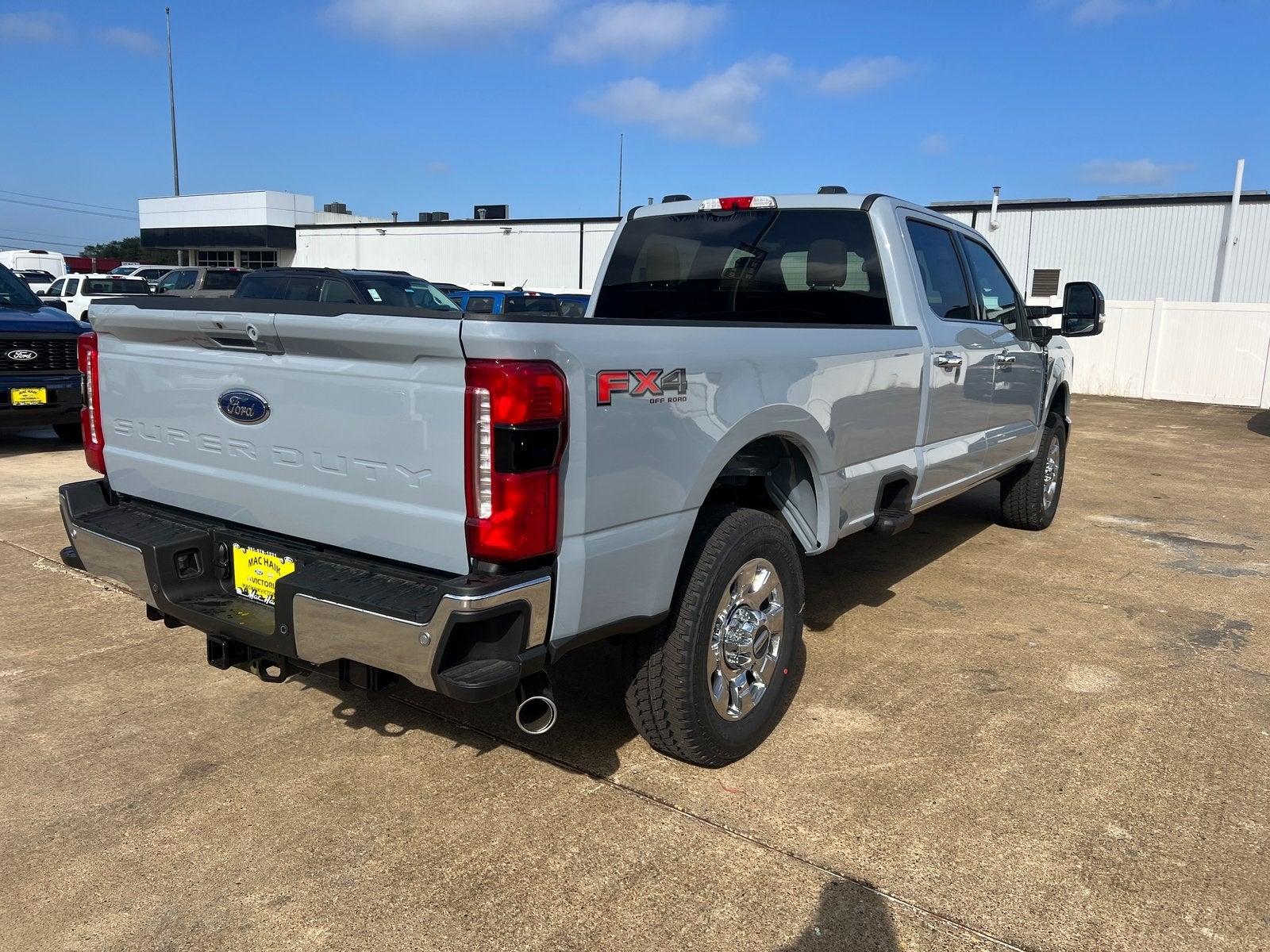 2026 Ford F-350SD Lariat