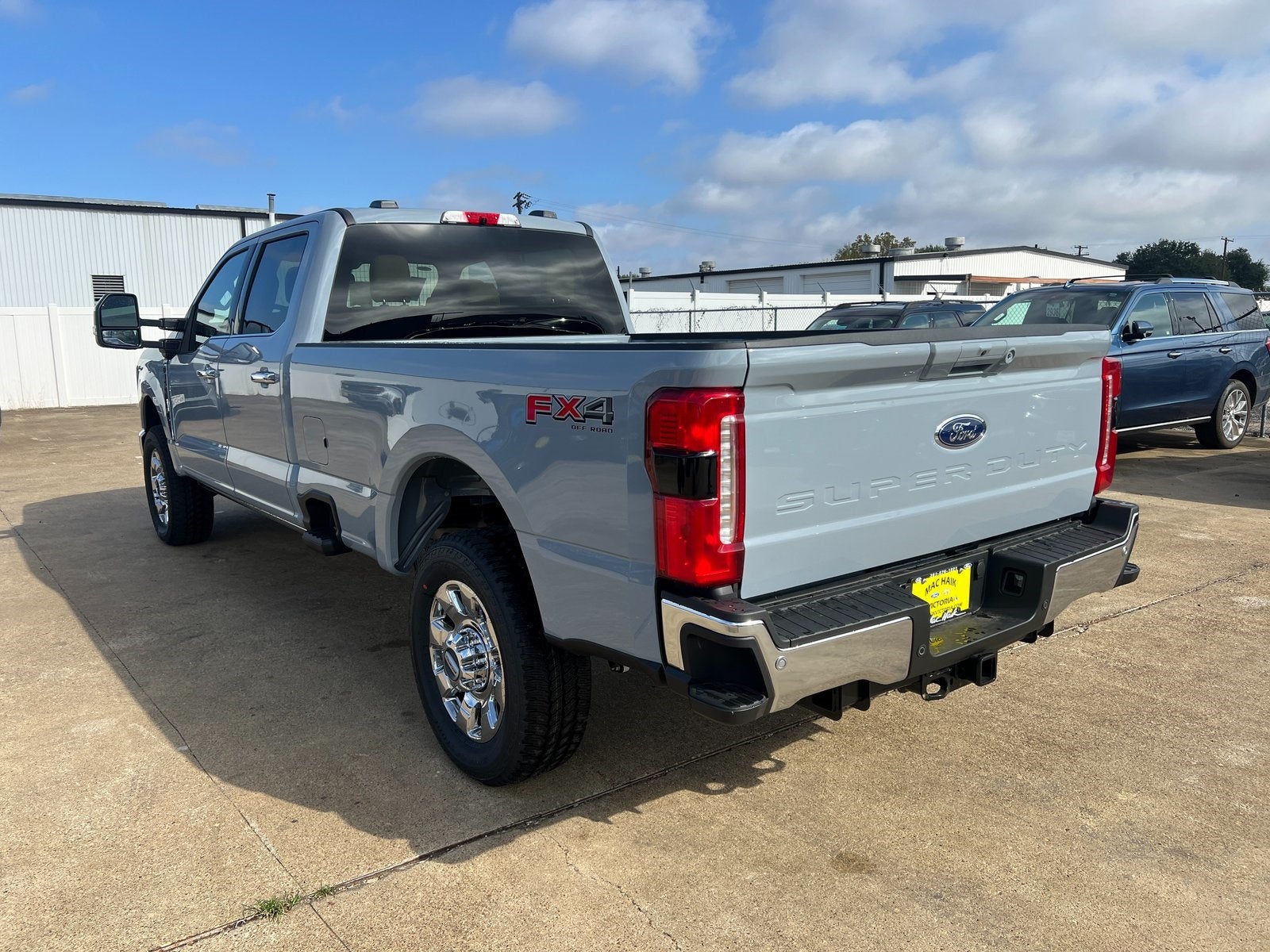 2026 Ford F-350SD Lariat